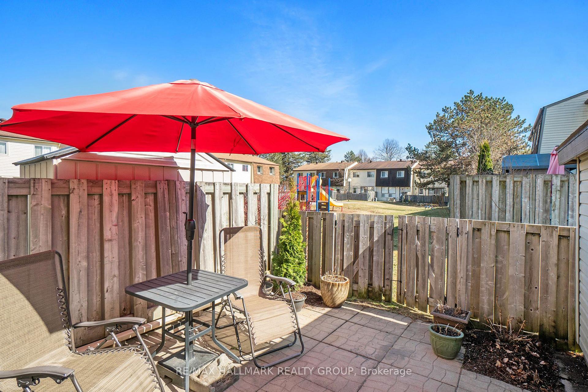 Photo 18 of Unit D, 27 Sonnet Crescent, Ottawa, Westcliffe Estates — HOMEH