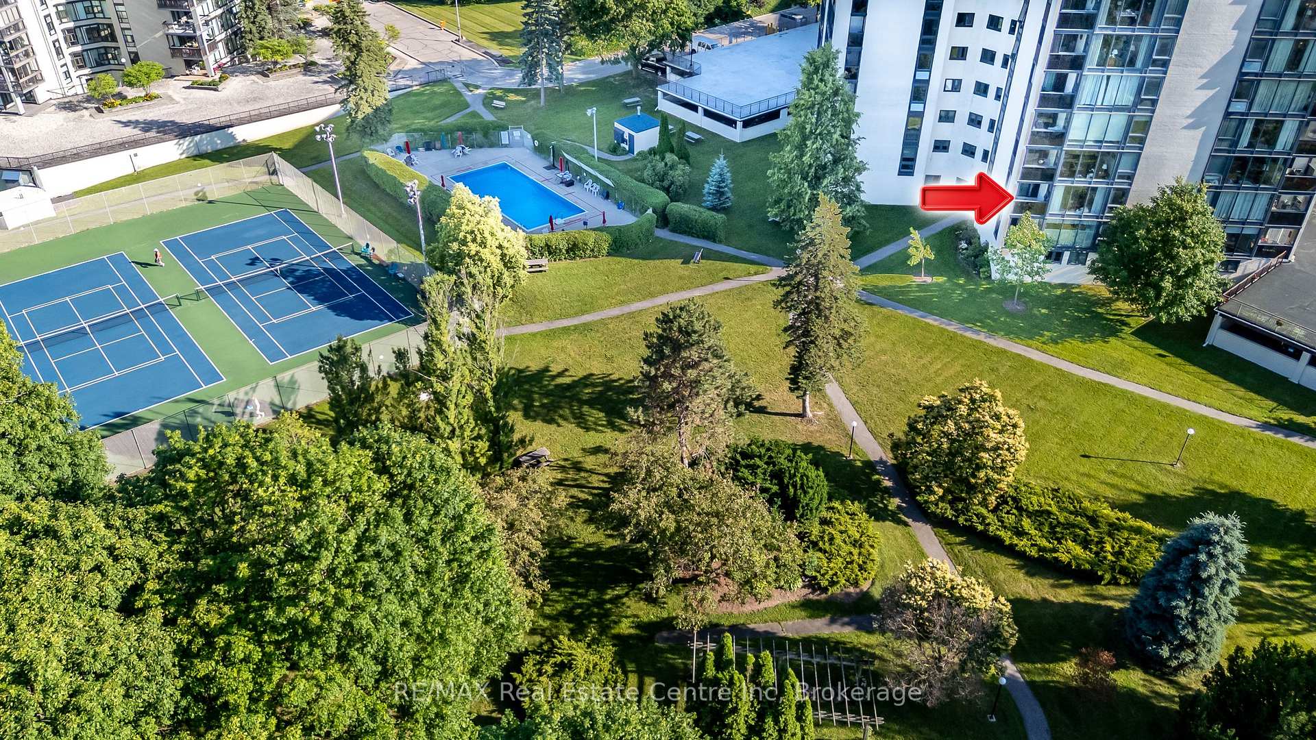 Photo 1 of Unit 212, 19 Woodlawn Road E, Guelph, Riverside Park — HOMEH