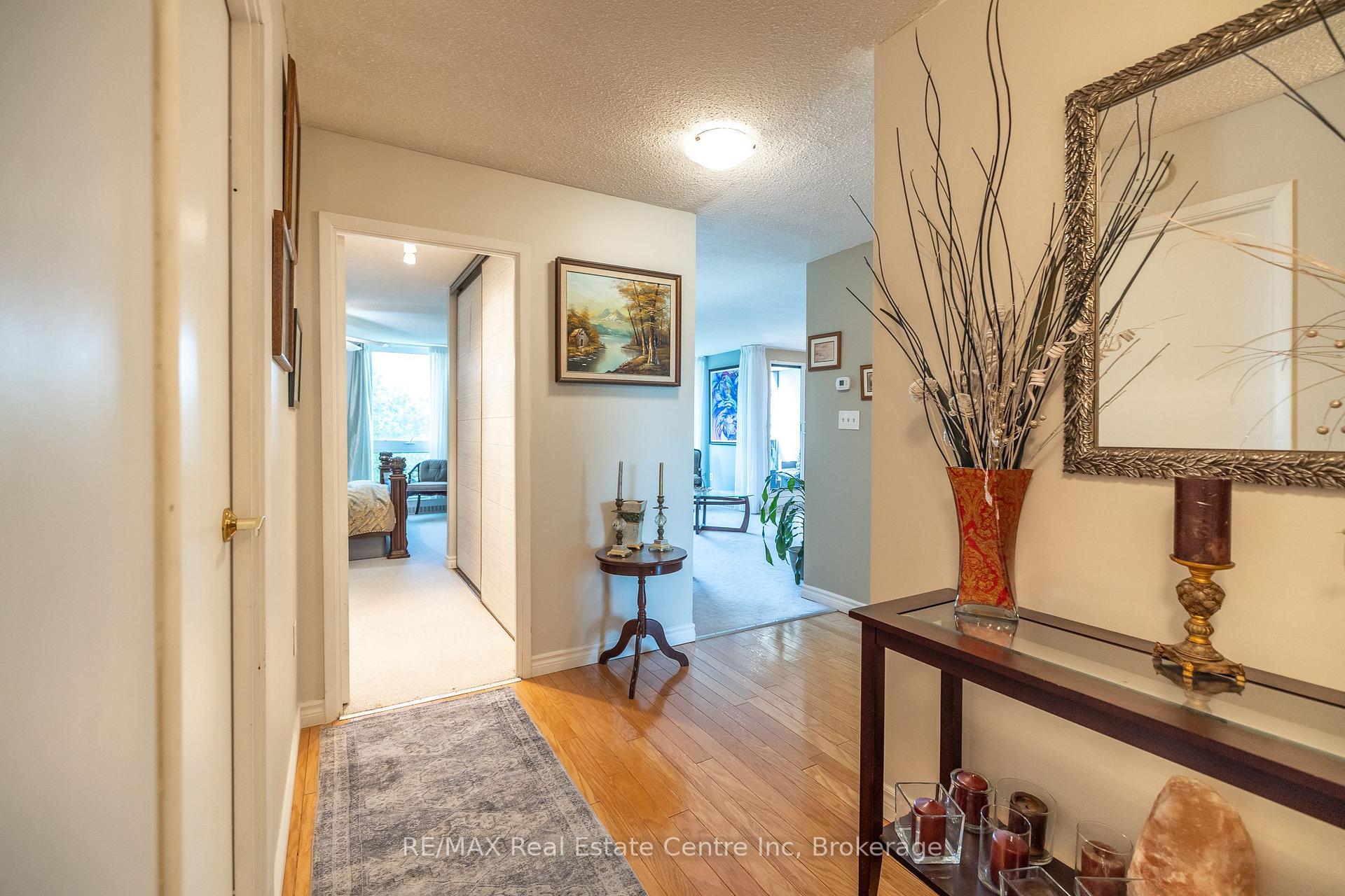 Photo 6 of Unit 212, 19 Woodlawn Road E, Guelph, Riverside Park — HOMEH
