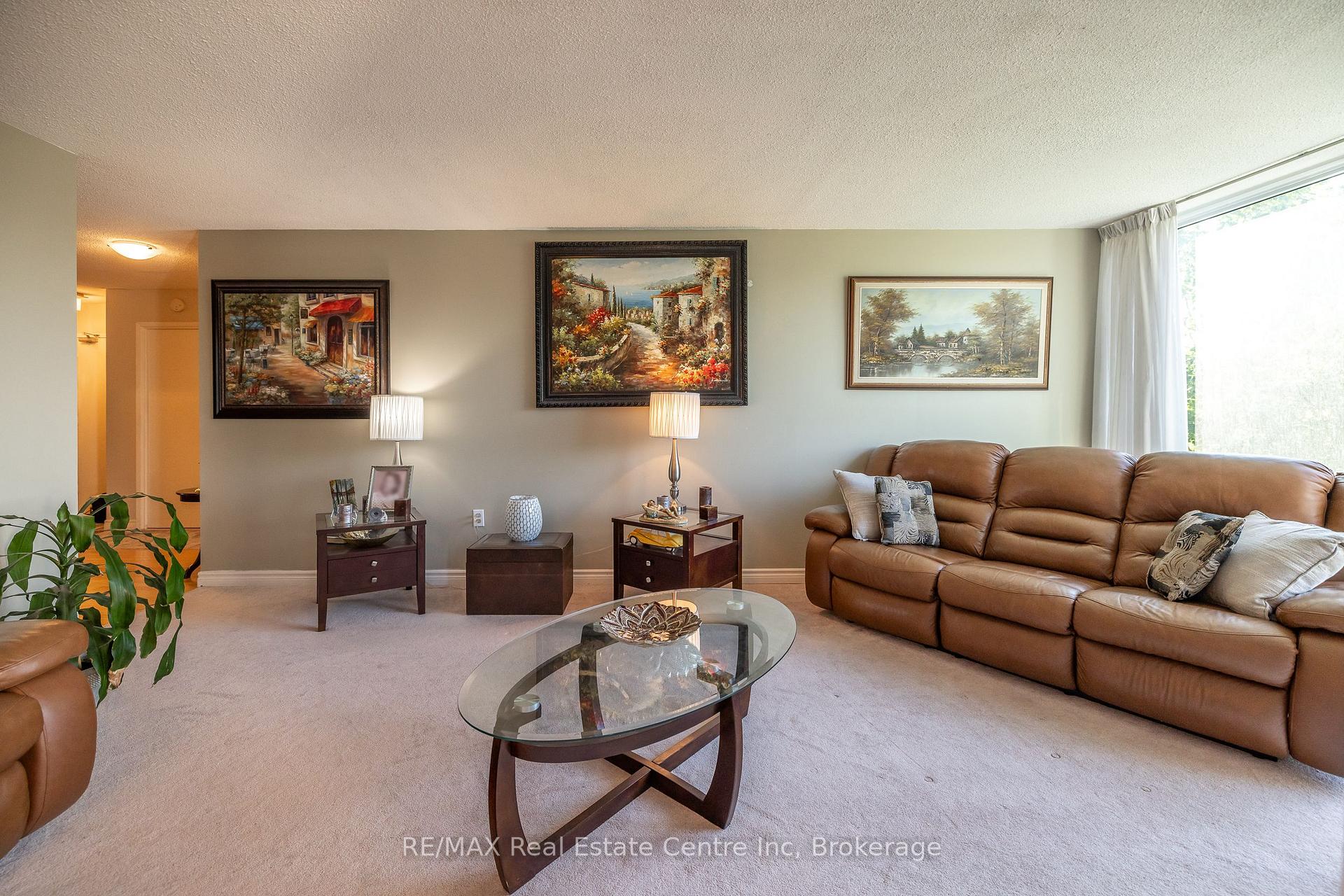 Photo 16 of Unit 212, 19 Woodlawn Road E, Guelph, Riverside Park — HOMEH