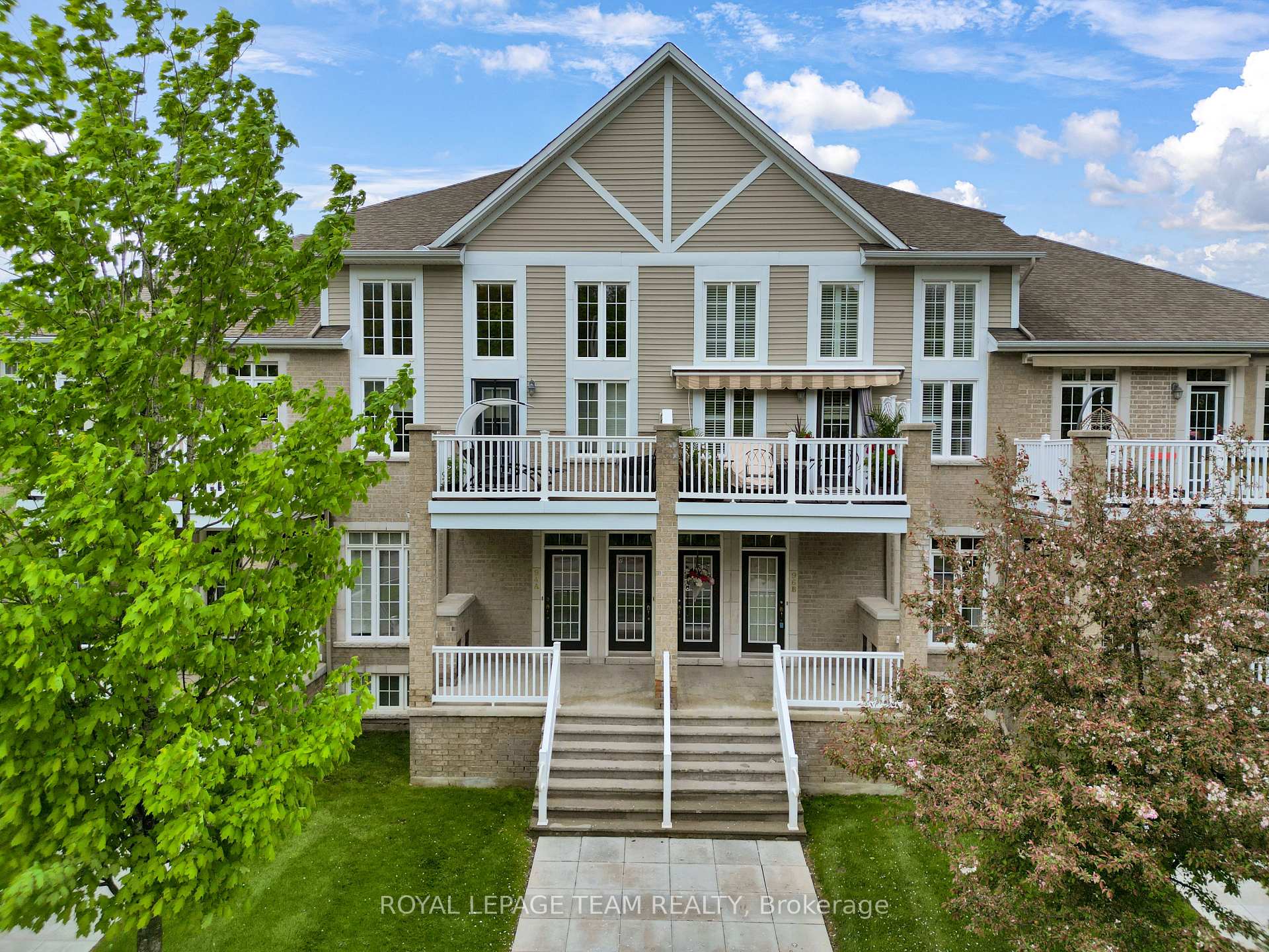 Front of Unit B, 96 Stonehaven Drive