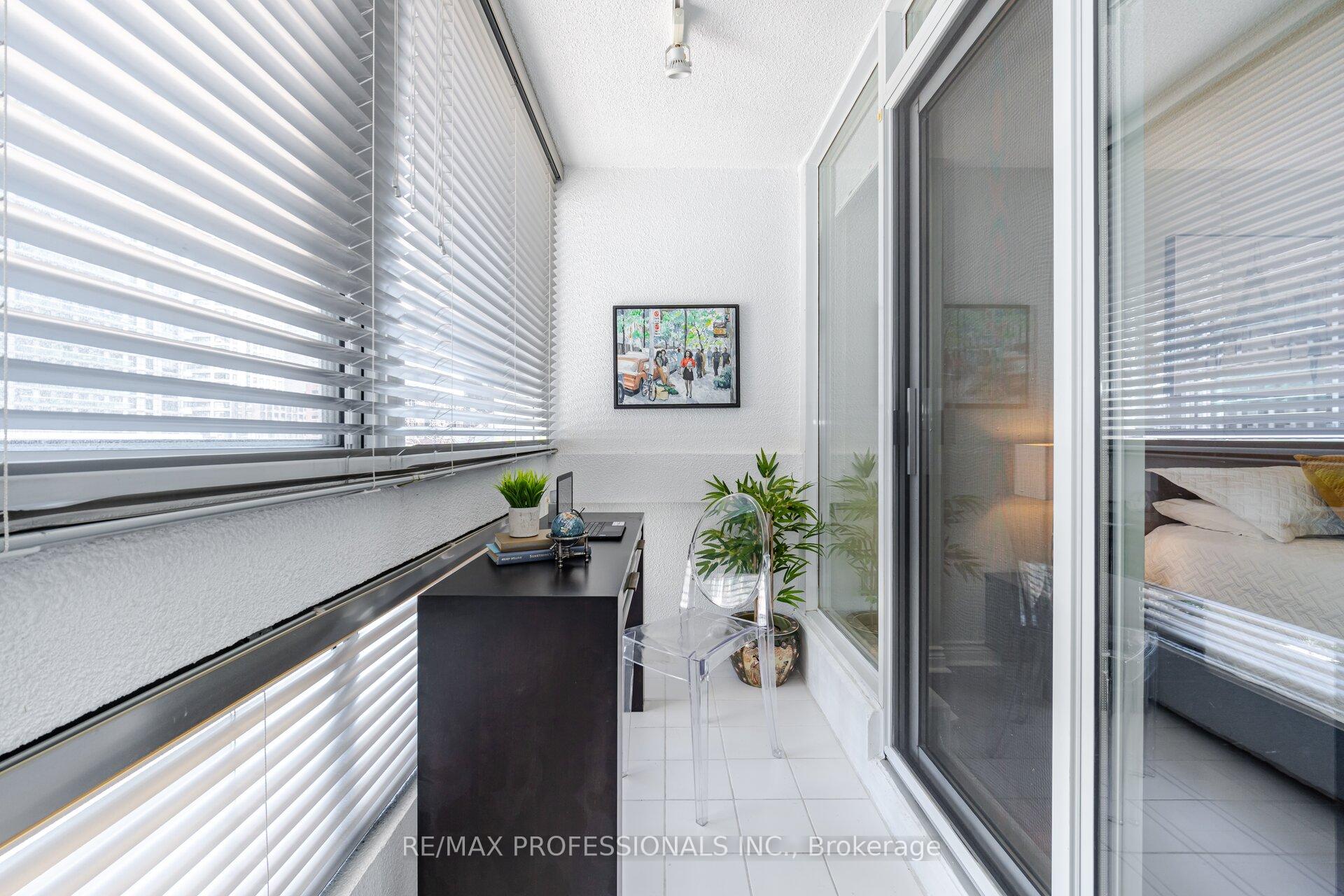 Photo 18 of Unit 301, 7 Broadway Avenue, Toronto, Mount Pleasant West — HOMEH