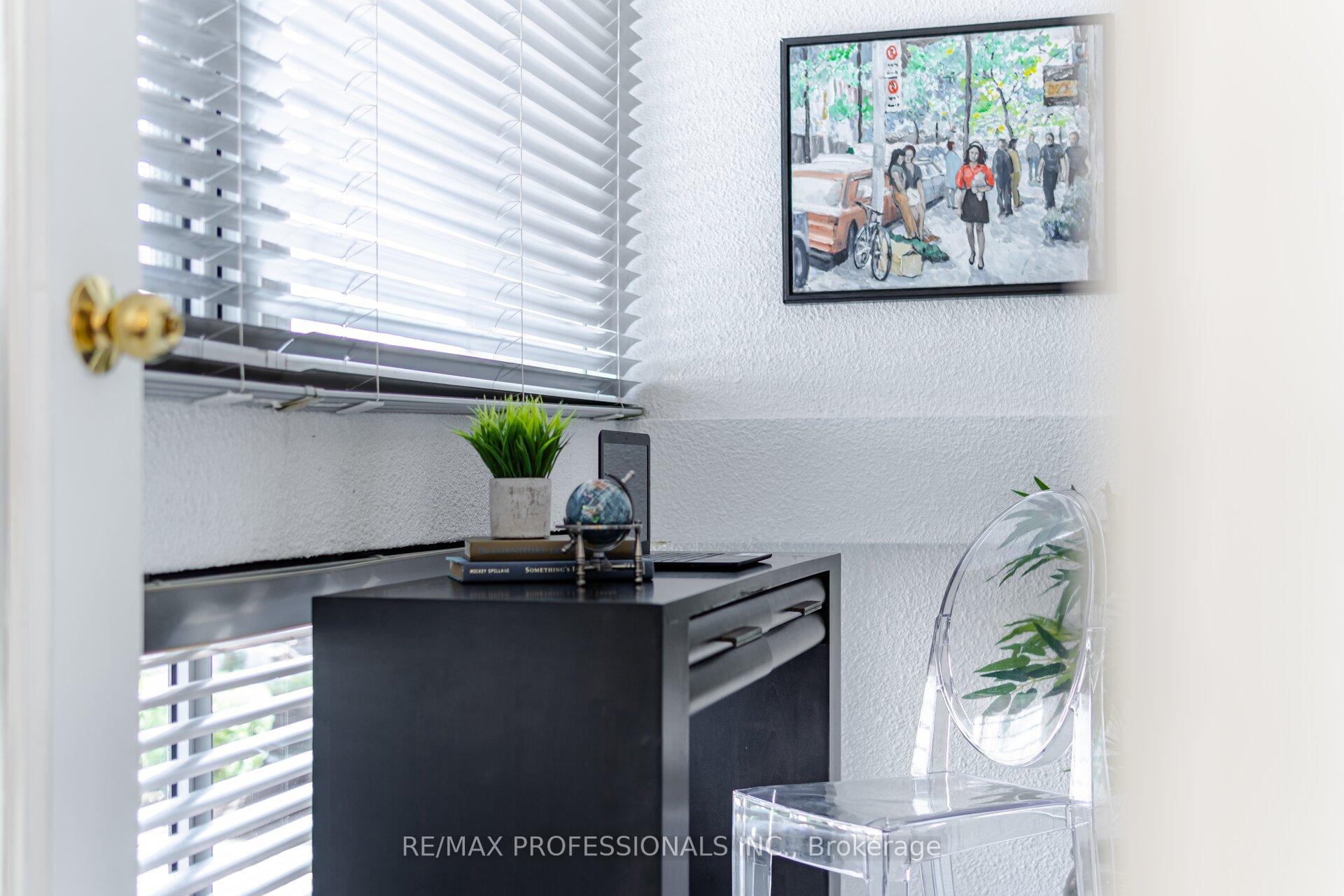 Photo 14 of Unit 301, 7 Broadway Avenue, Toronto, Mount Pleasant West — HOMEH