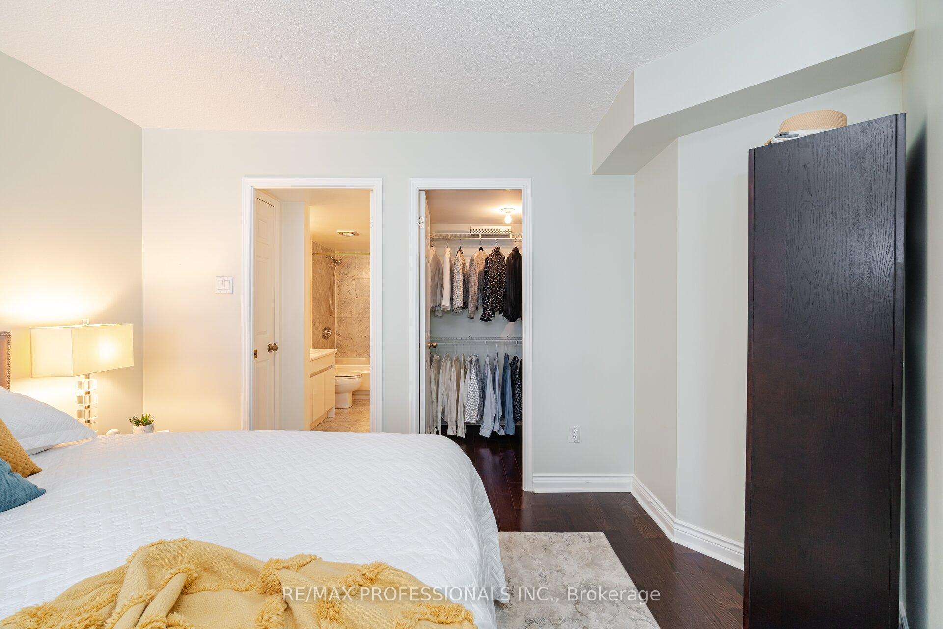 Photo 24 of Unit 301, 7 Broadway Avenue, Toronto, Mount Pleasant West — HOMEH