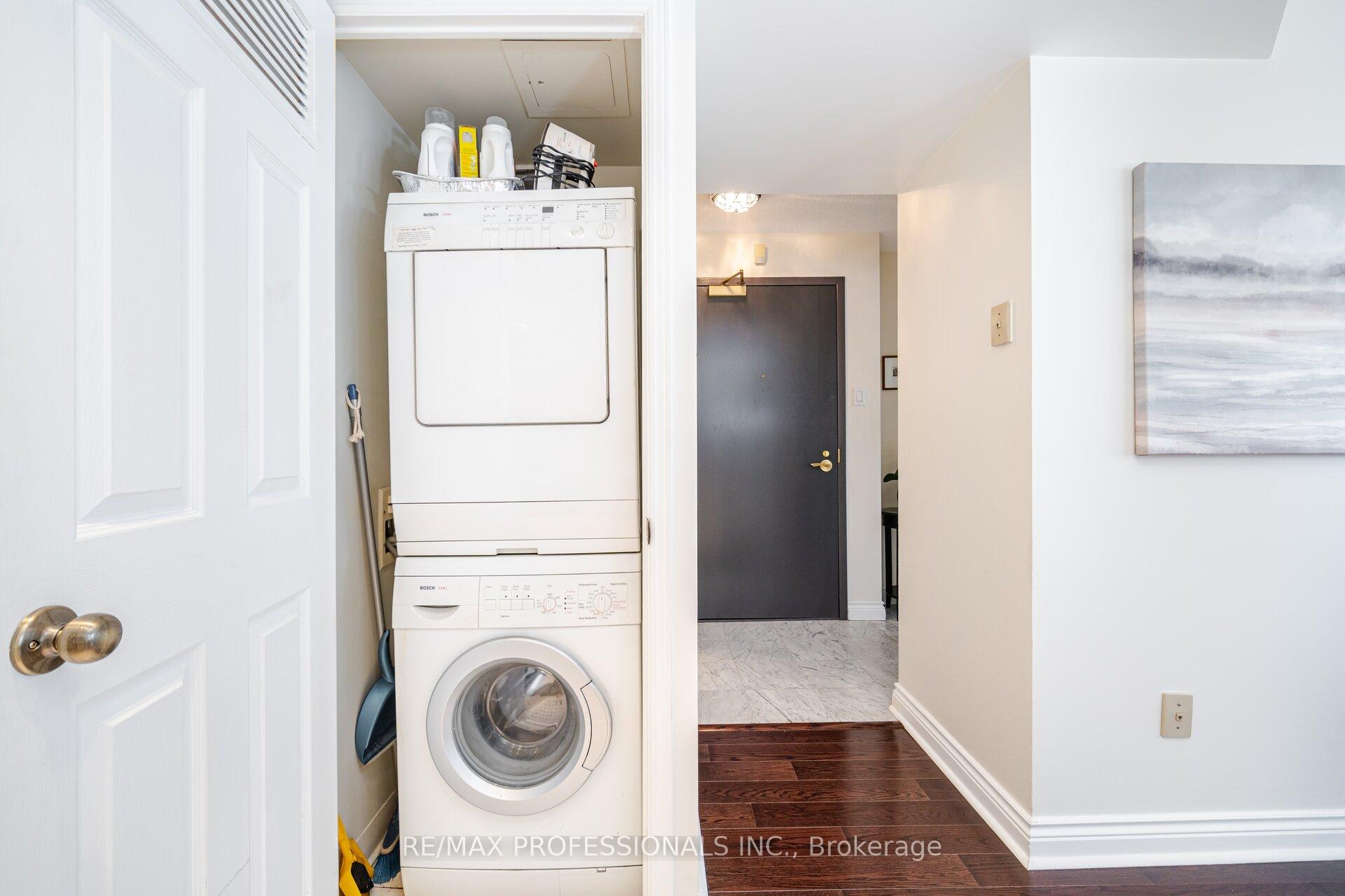 Photo 21 of Unit 301, 7 Broadway Avenue, Toronto, Mount Pleasant West — HOMEH