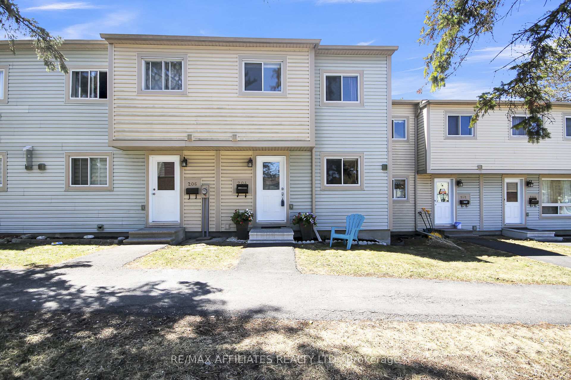 Front of 204 Cattail Way