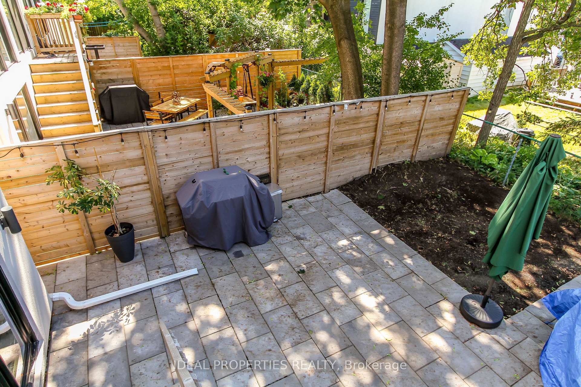 Photo 38 of 370B Roosevelt Avenue, Ottawa, Westboro West — HOMEH