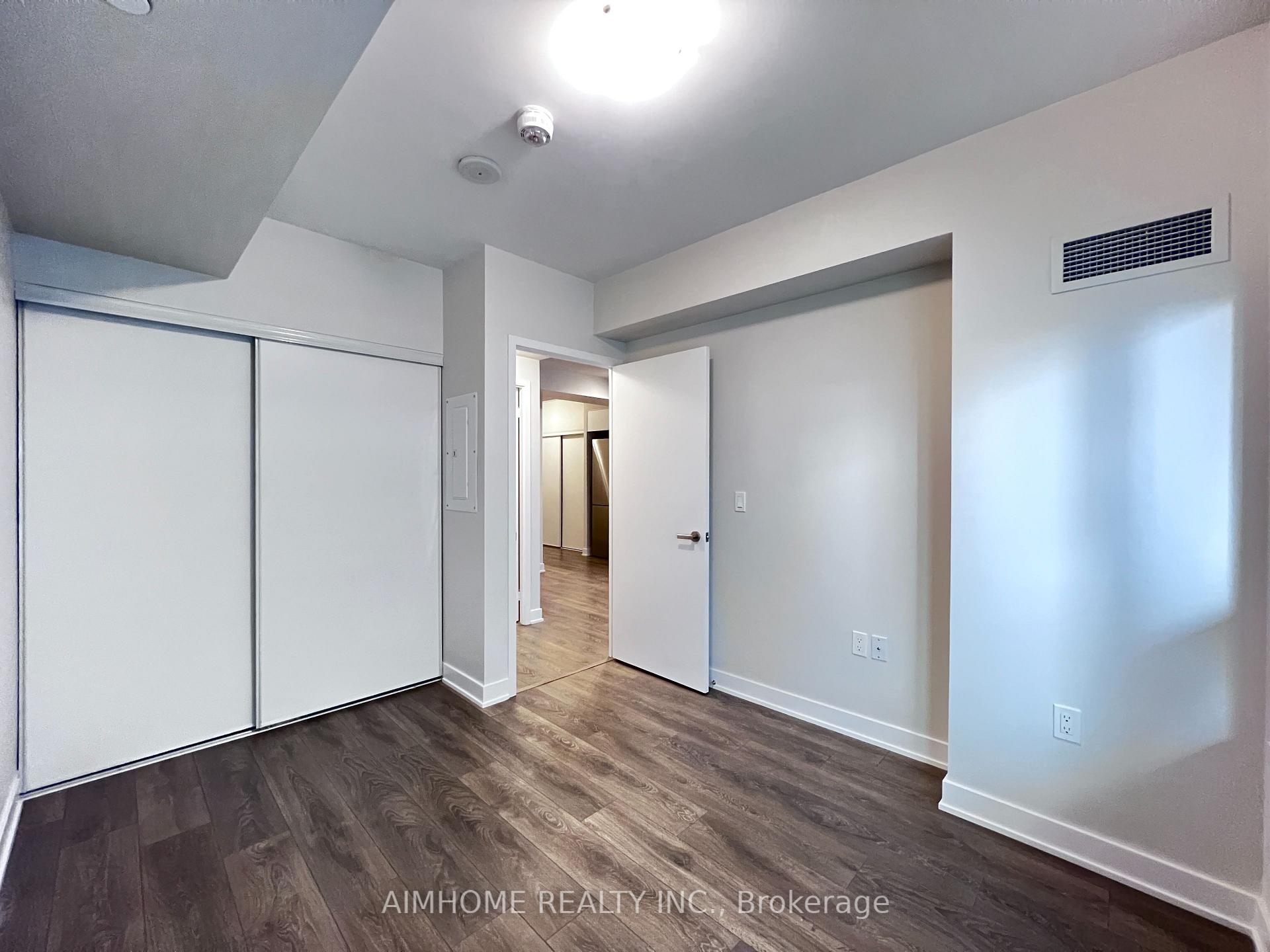 Photo 6 of Unit 1906, 99 Broadway Avenue, Toronto, Mount Pleasant West — HOMEH