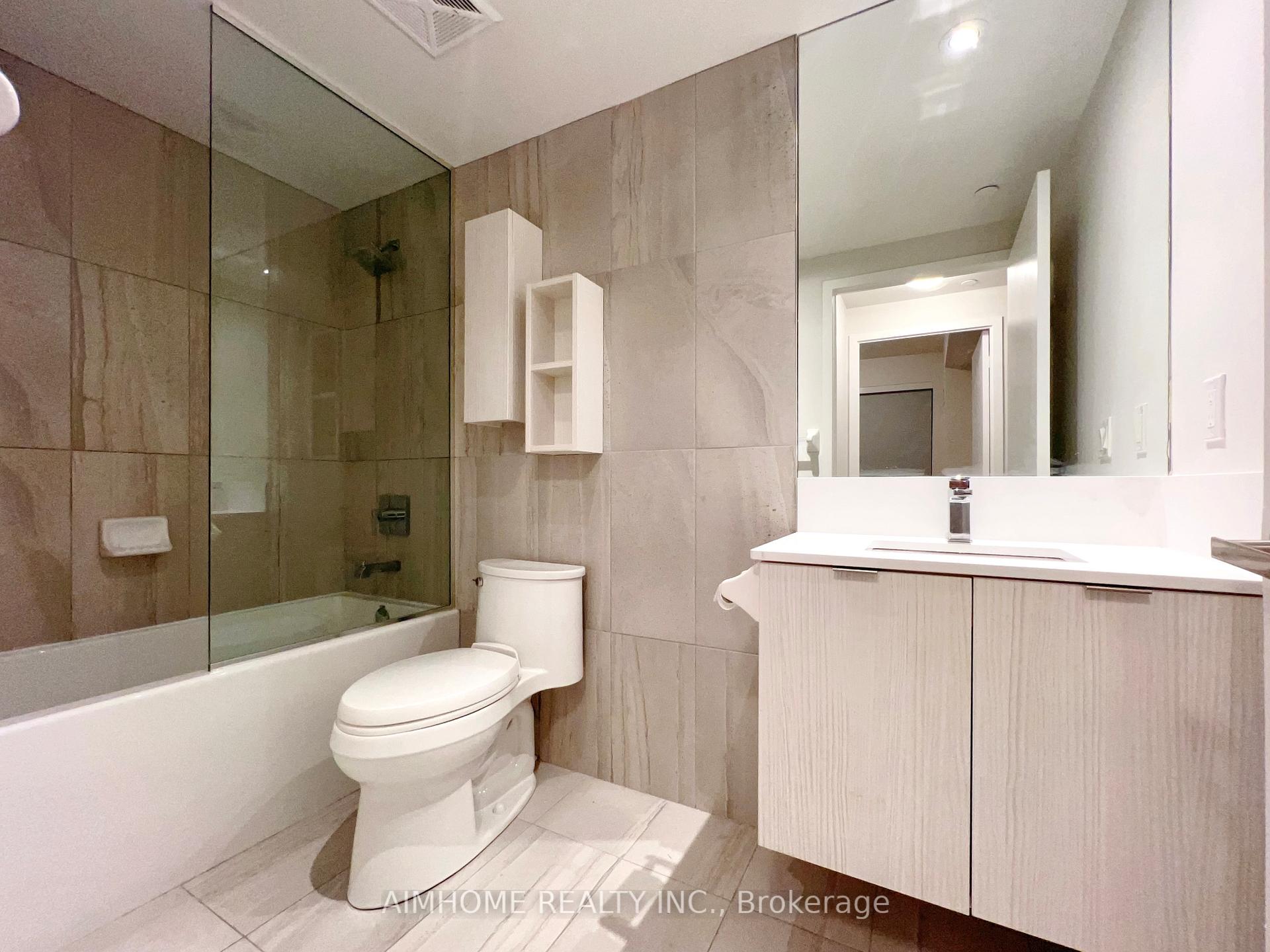 Photo 7 of Unit 1906, 99 Broadway Avenue, Toronto, Mount Pleasant West — HOMEH