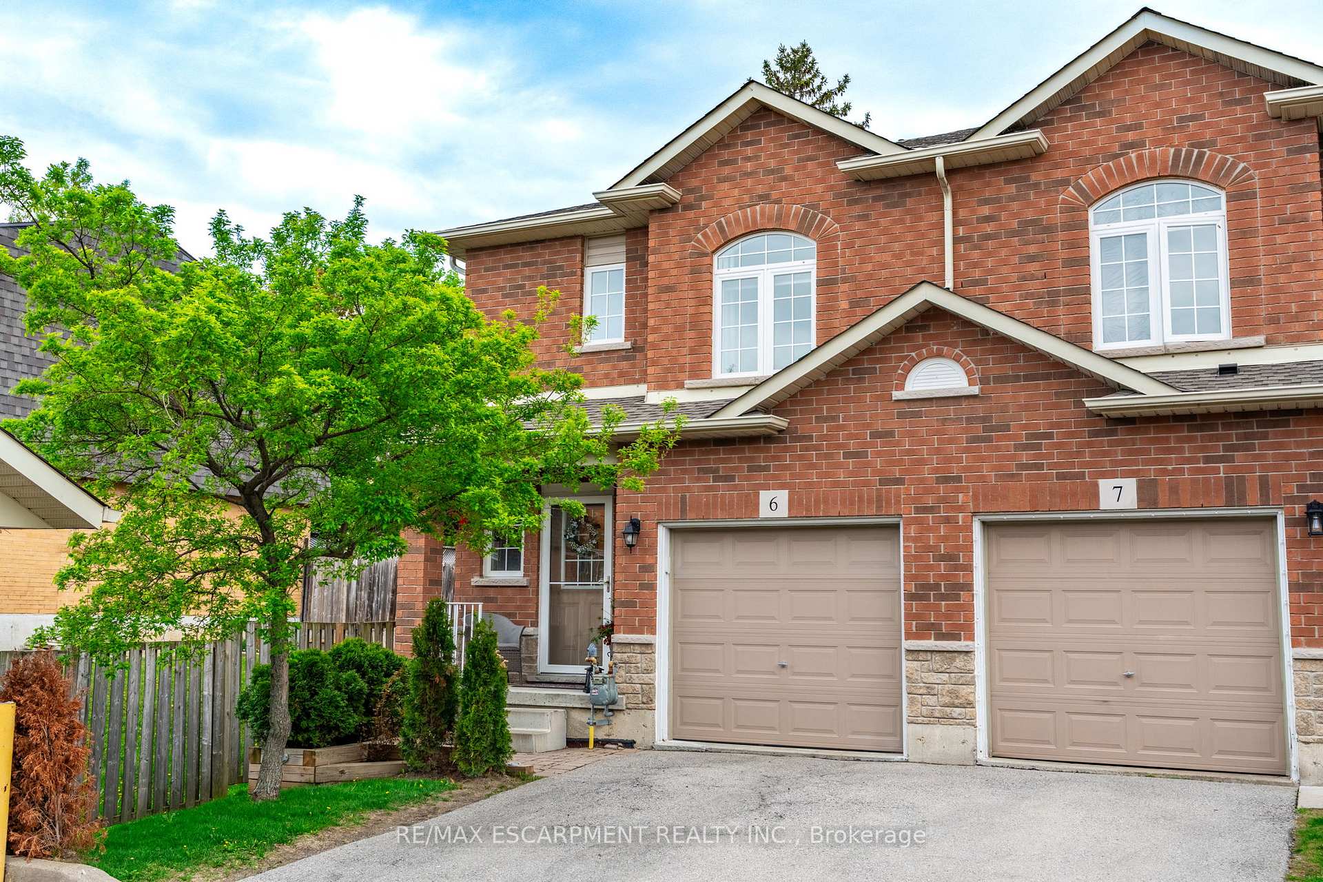 Photo 1 of Unit 6, 1461 Upper Gage Avenue, Hamilton, Templemead — HOMEH