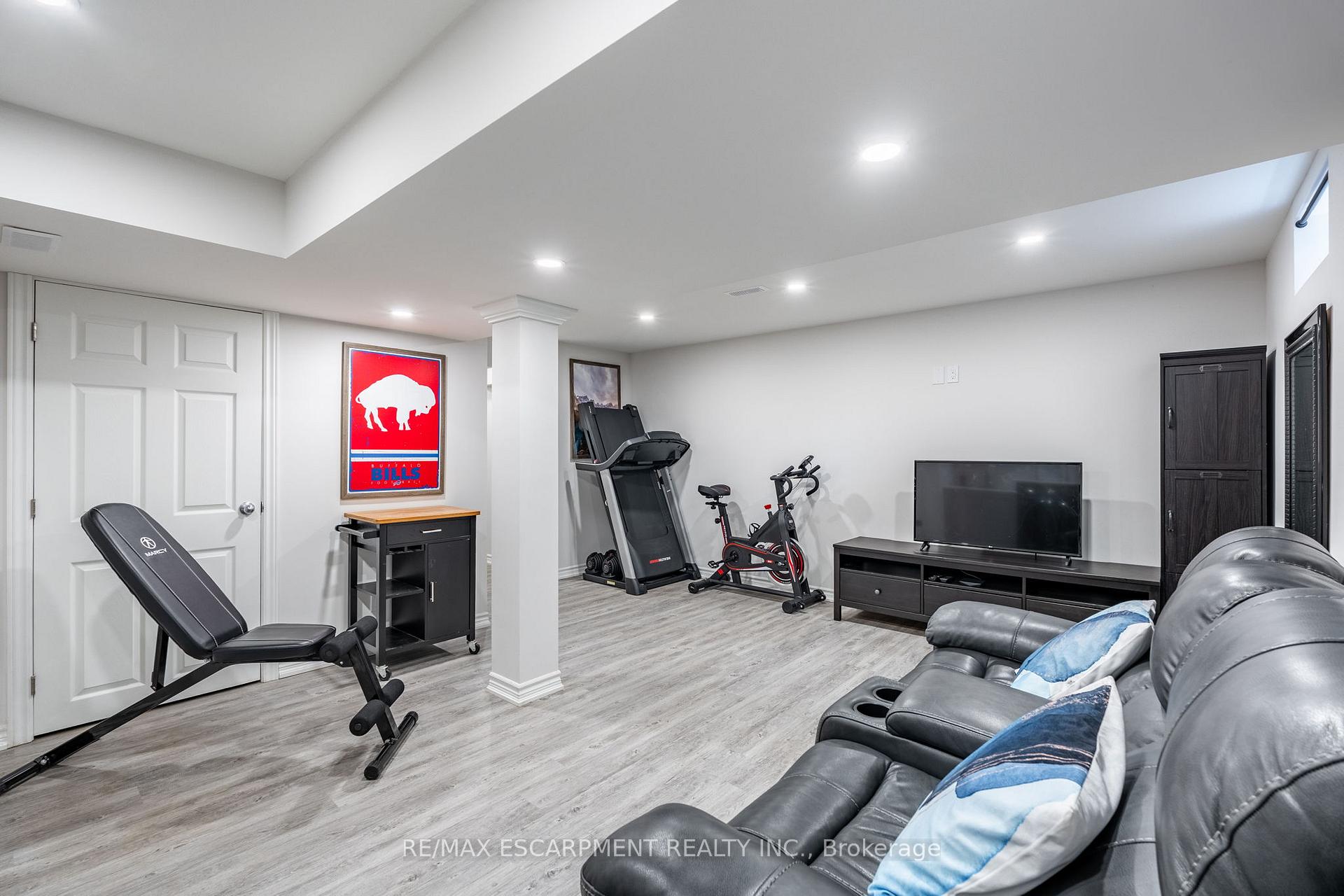 Photo 43 of Unit 6, 1461 Upper Gage Avenue, Hamilton, Templemead — HOMEH
