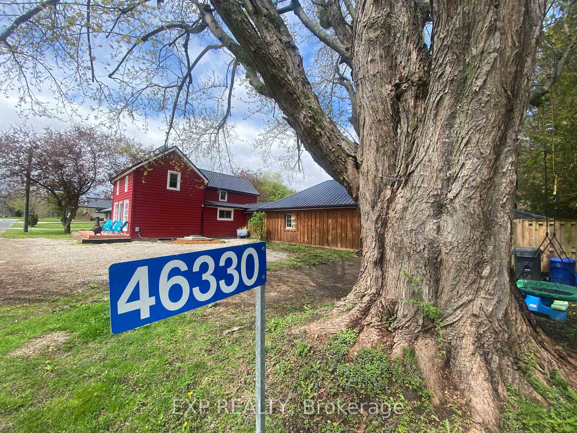 Photo 1 of 46330 South Street, Central Elgin, Sparta — HOMEH