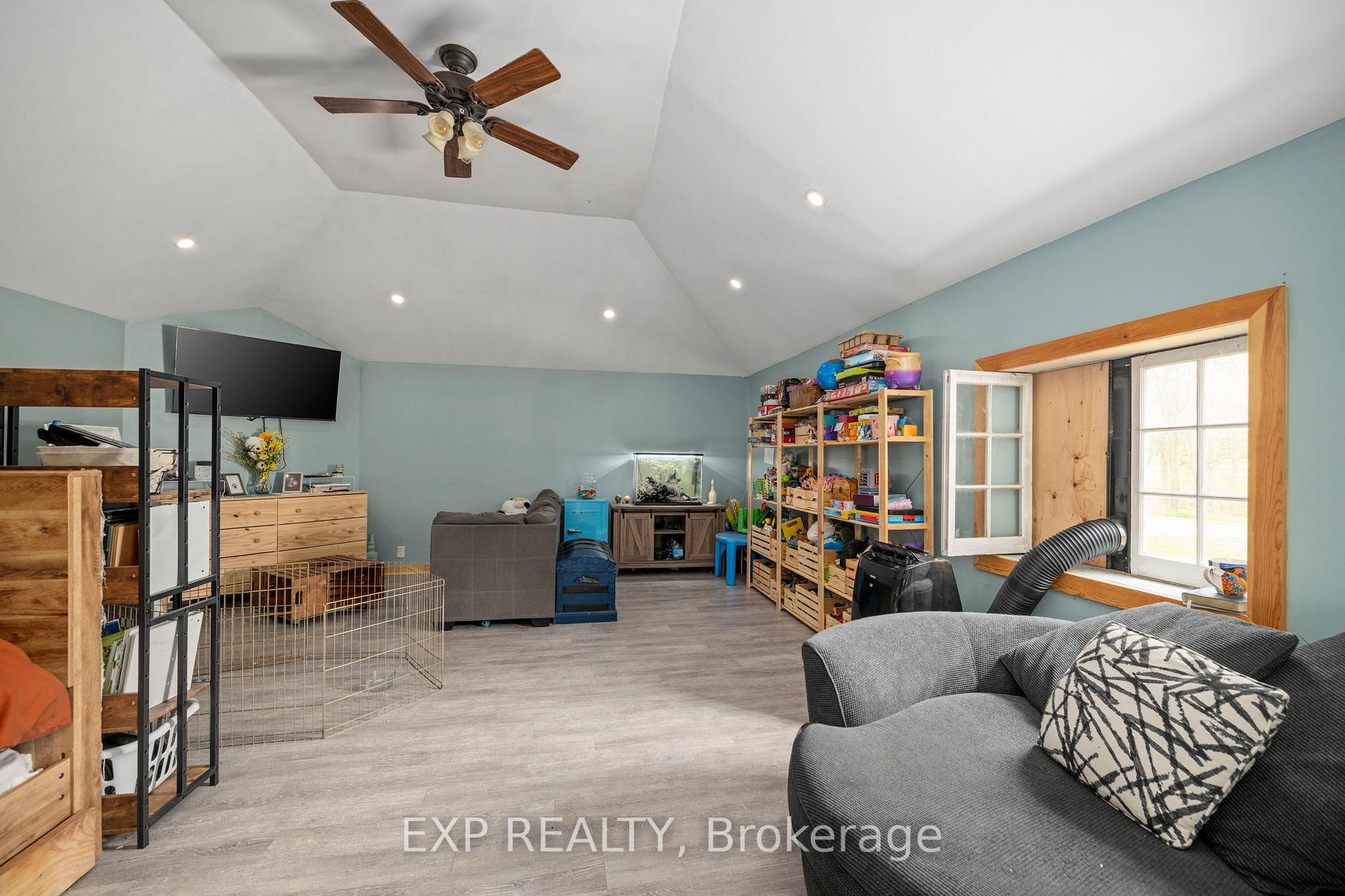 Photo 7 of 46330 South Street, Central Elgin, Sparta — HOMEH
