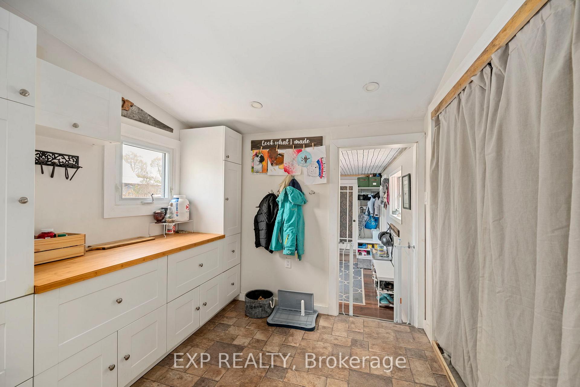 Photo 10 of 46330 South Street, Central Elgin, Sparta — HOMEH