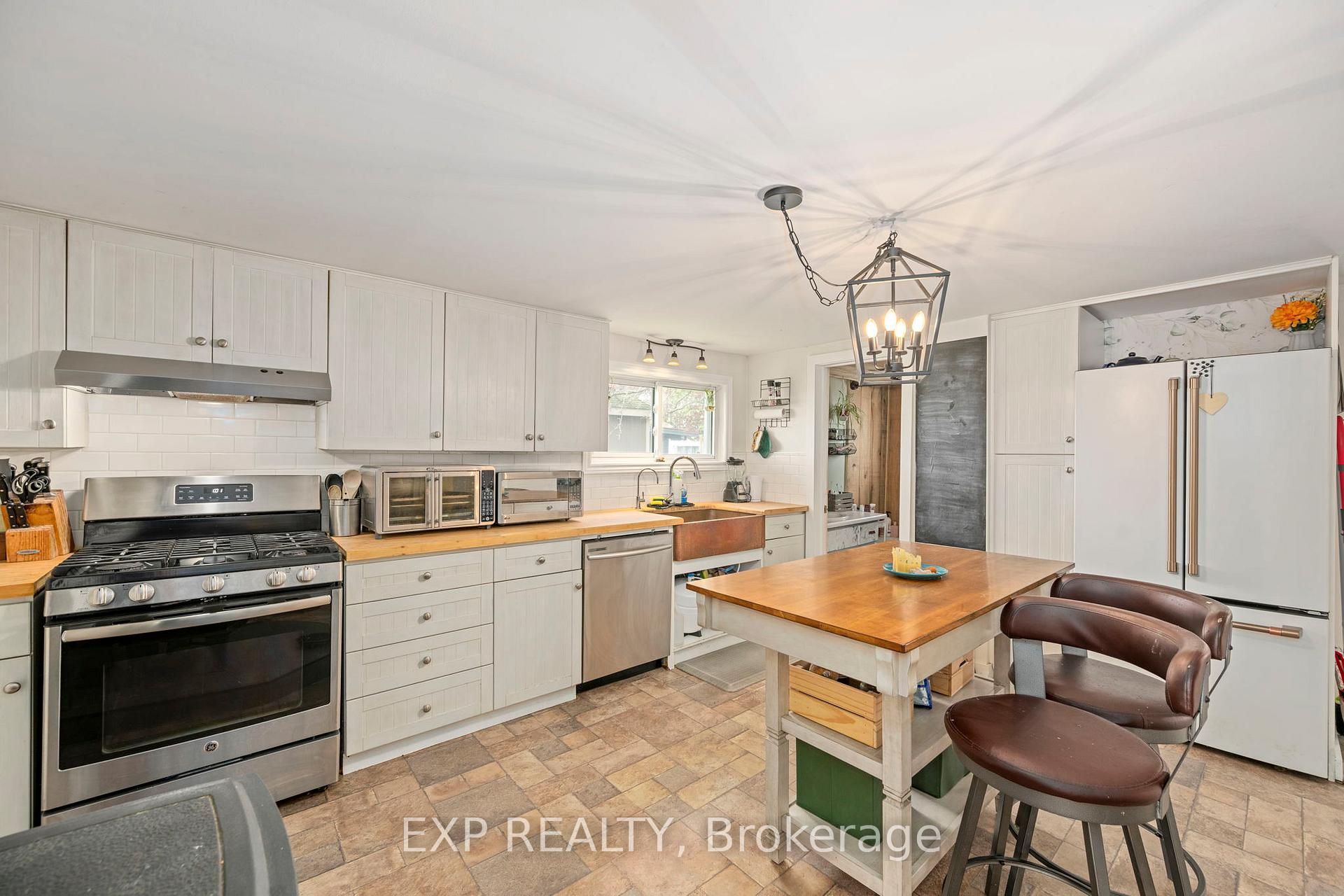 Photo 13 of 46330 South Street, Central Elgin, Sparta — HOMEH