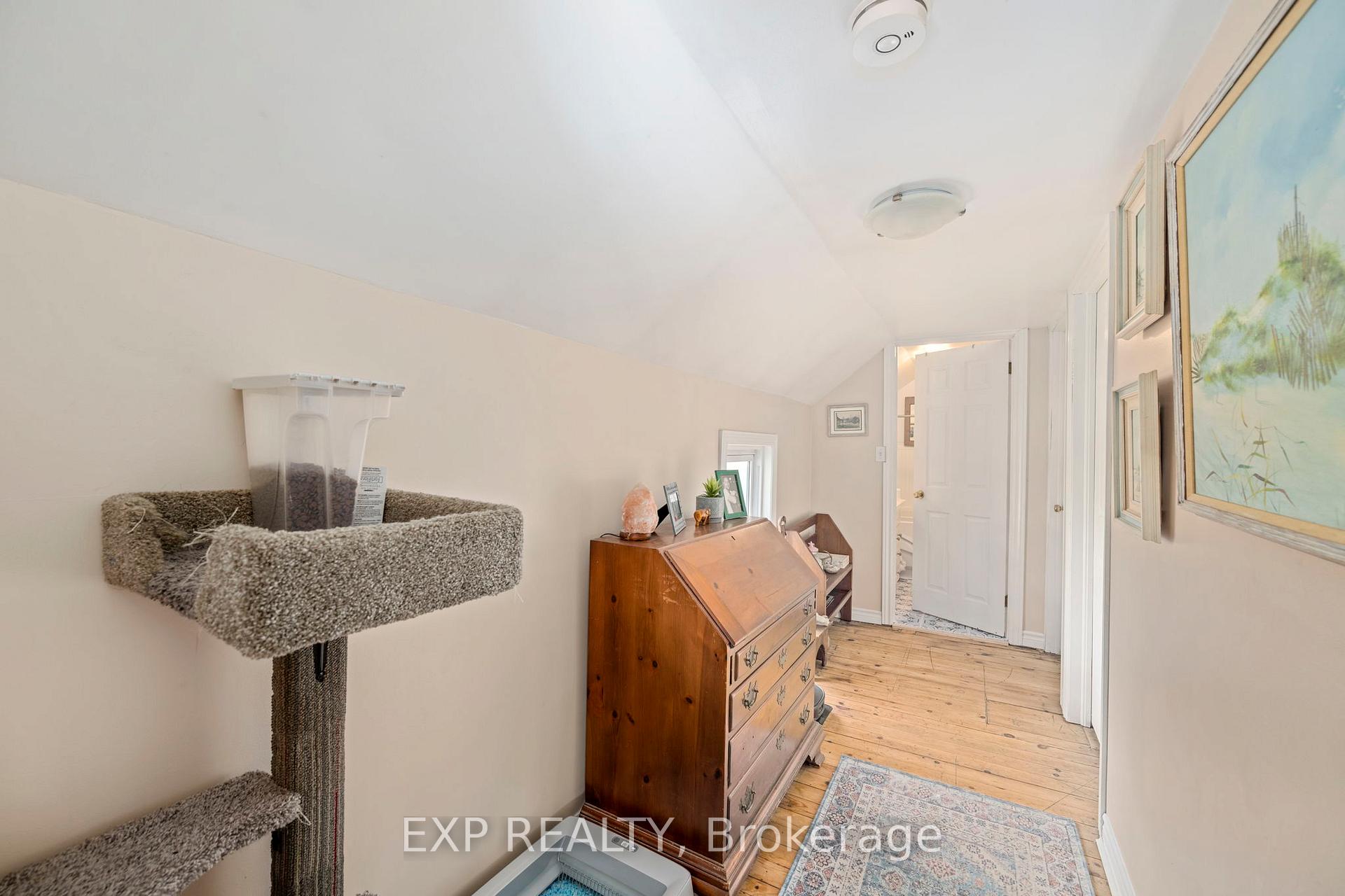 Photo 20 of 46330 South Street, Central Elgin, Sparta — HOMEH