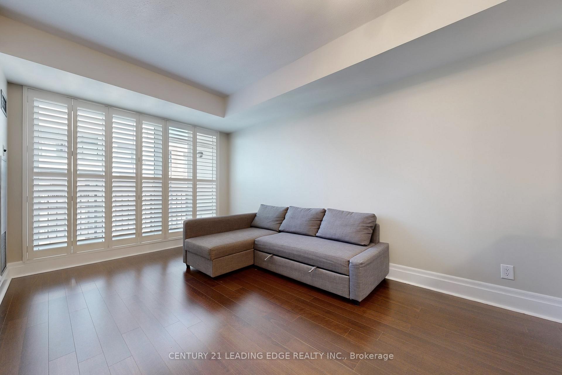 Photo 8 of Unit 906, 131 Upper Duke Crescent, Markham, Unionville — HOMEH