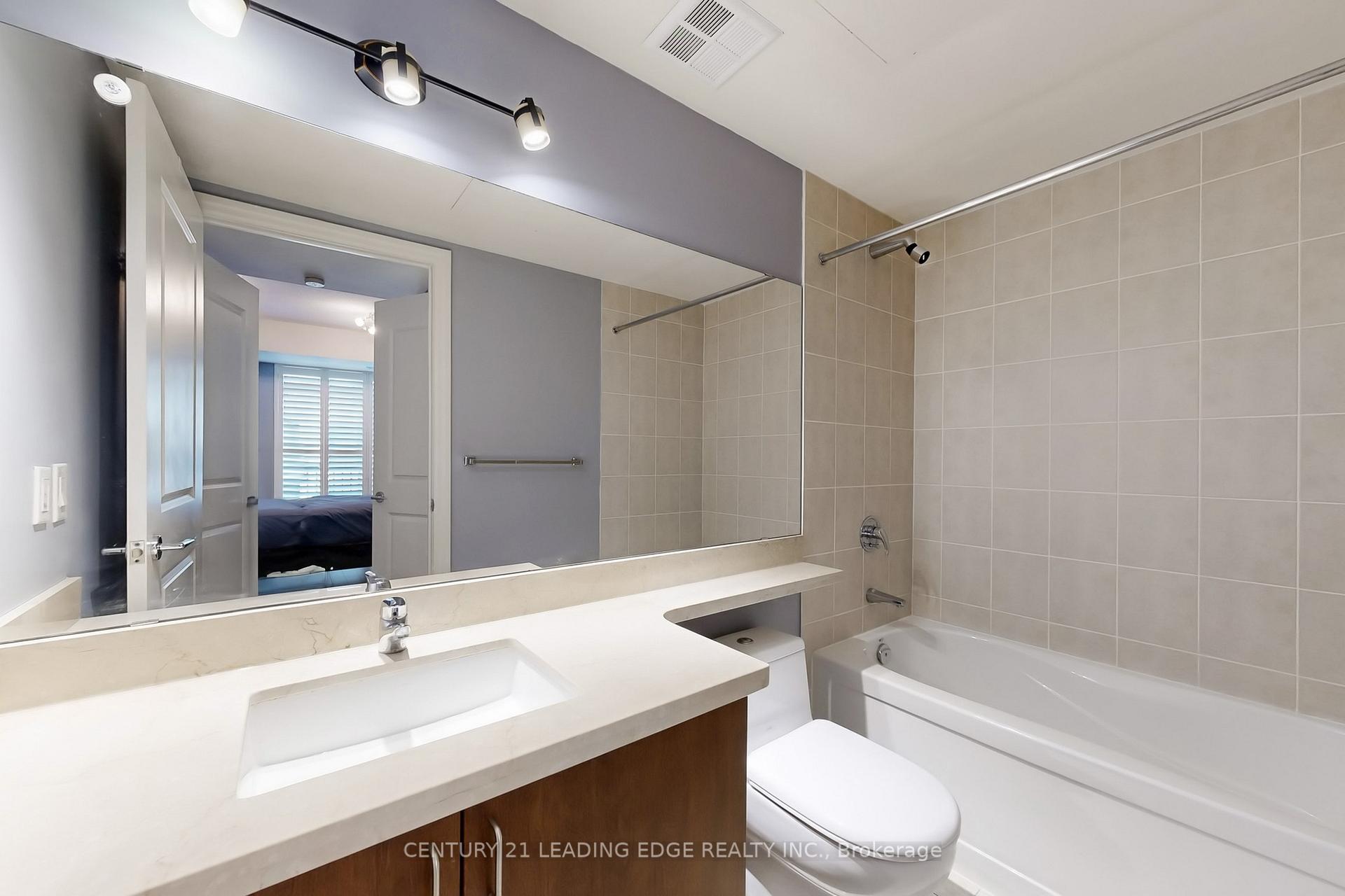 Photo 12 of Unit 906, 131 Upper Duke Crescent, Markham, Unionville — HOMEH
