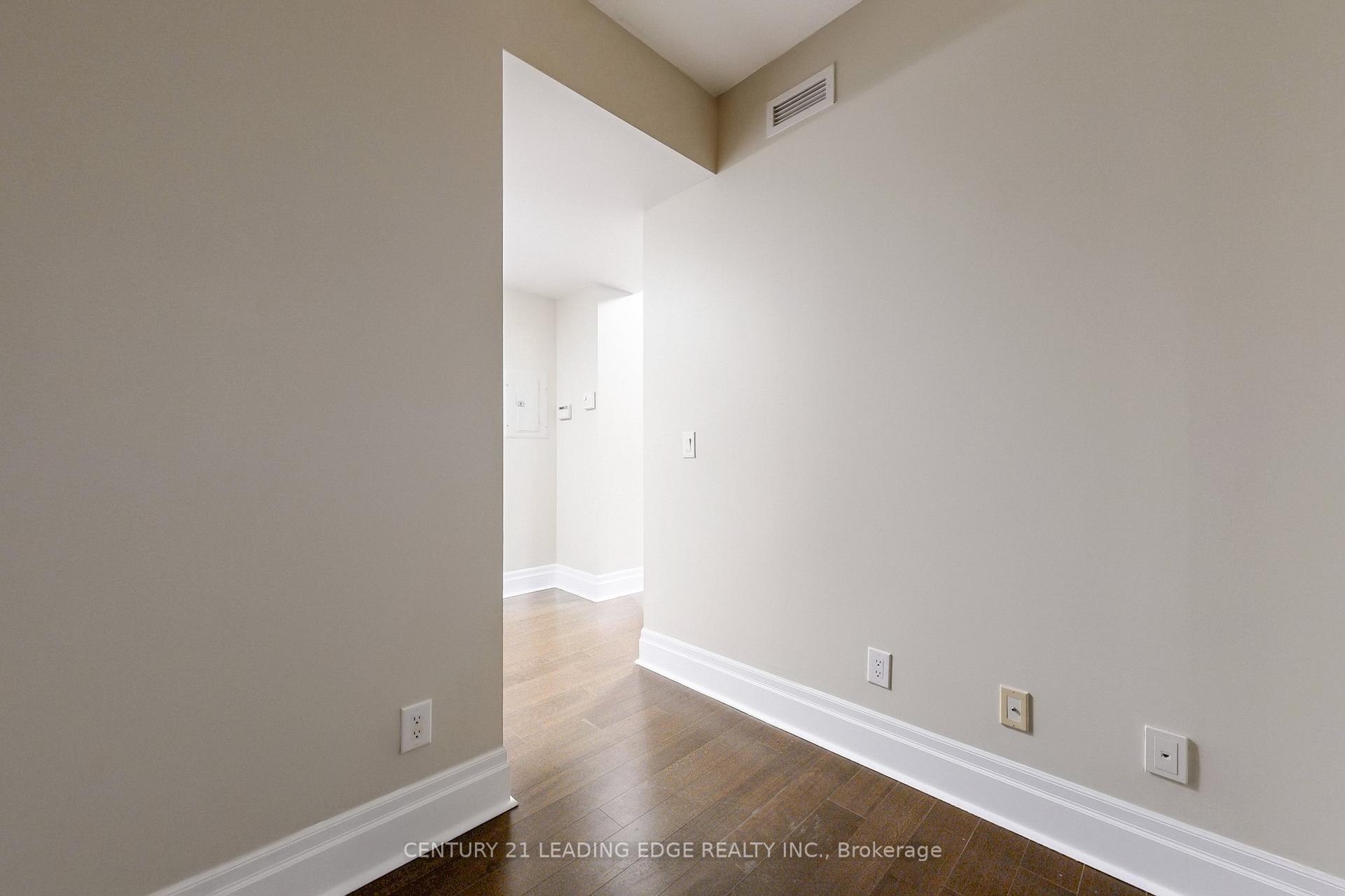 Photo 14 of Unit 906, 131 Upper Duke Crescent, Markham, Unionville — HOMEH