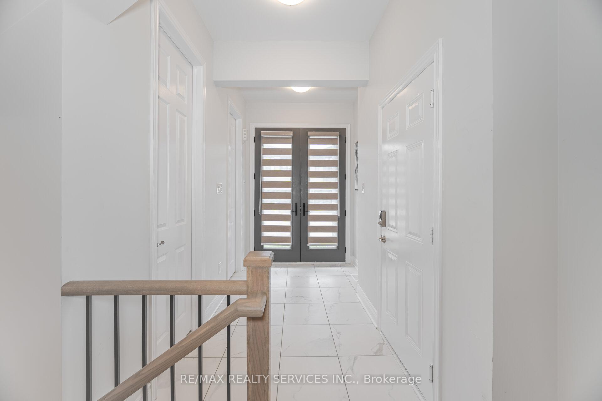 Photo 5 of 36 Michener Drive, Brampton, Sandringham-Wellington North — HOMEH