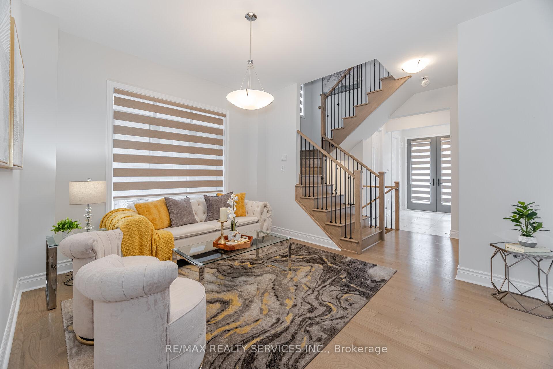 Photo 9 of 36 Michener Drive, Brampton, Sandringham-Wellington North — HOMEH