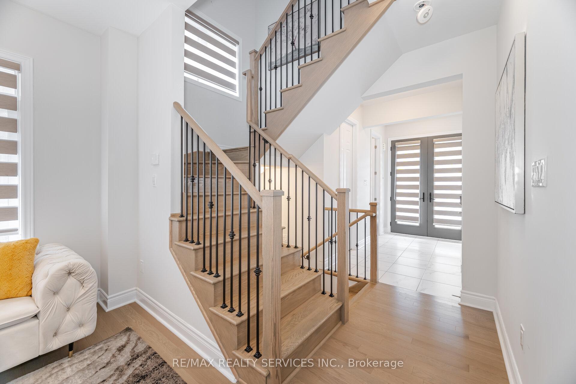 Photo 21 of 36 Michener Drive, Brampton, Sandringham-Wellington North — HOMEH