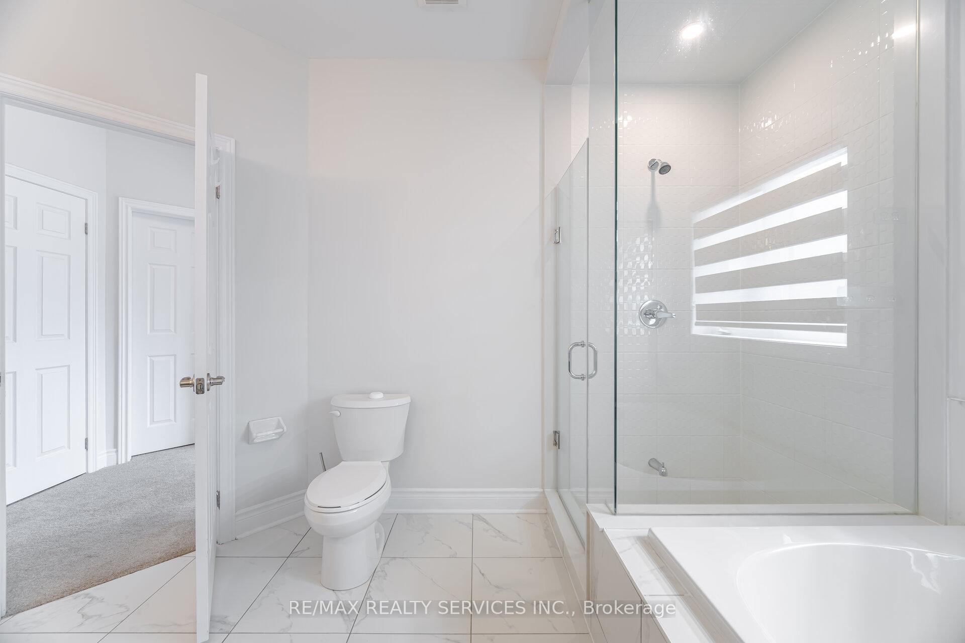 Photo 28 of 36 Michener Drive, Brampton, Sandringham-Wellington North — HOMEH