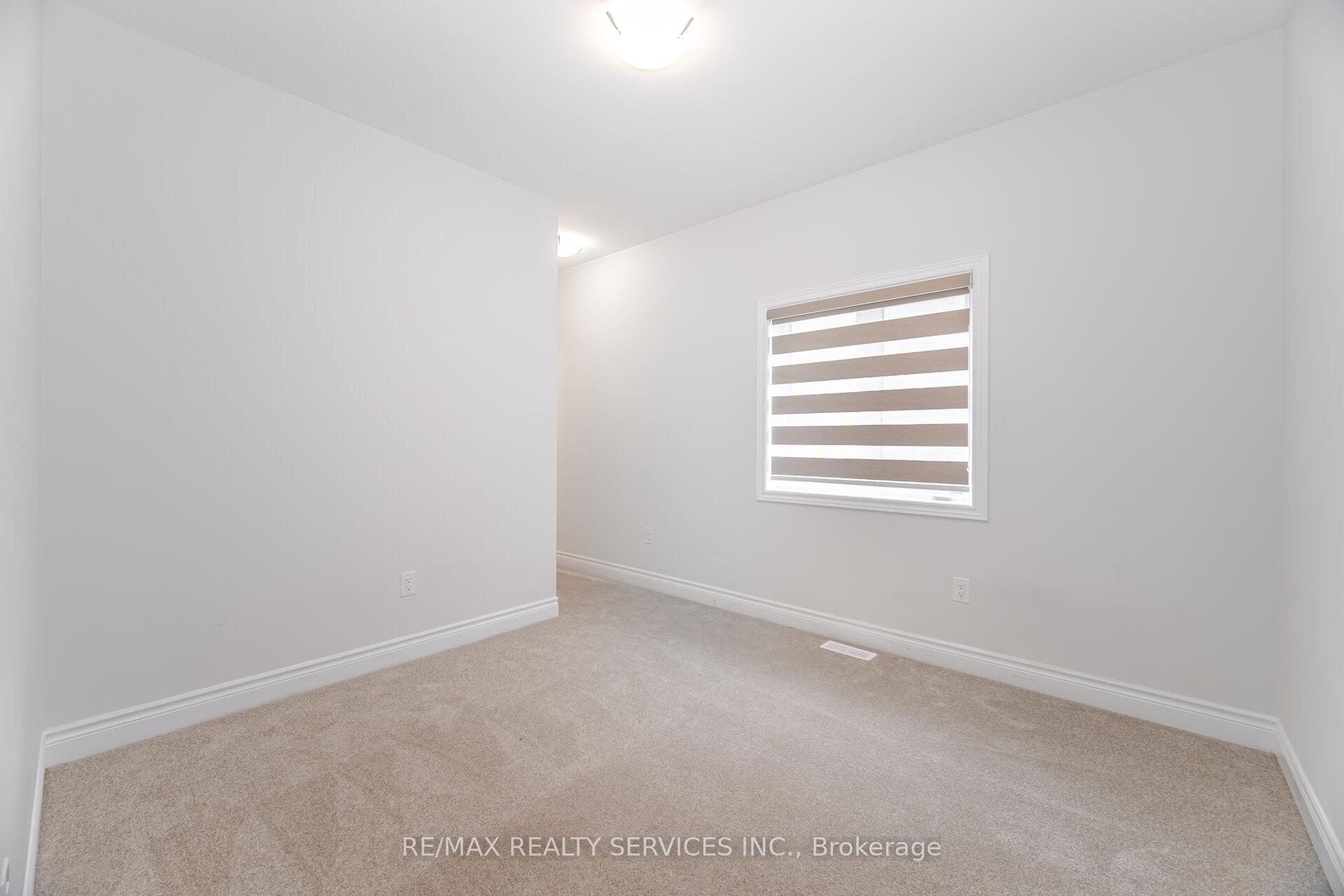 Photo 30 of 36 Michener Drive, Brampton, Sandringham-Wellington North — HOMEH