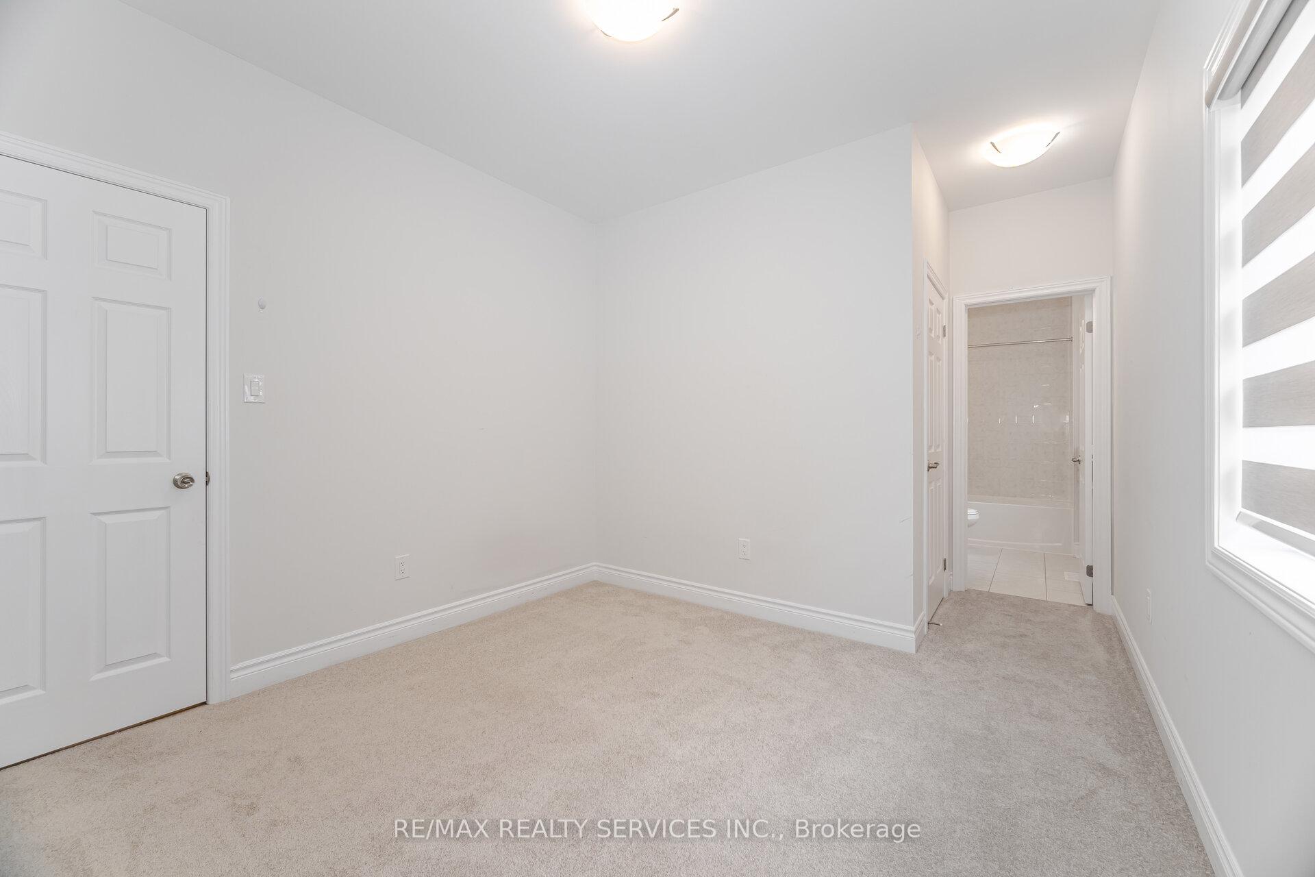 Photo 32 of 36 Michener Drive, Brampton, Sandringham-Wellington North — HOMEH