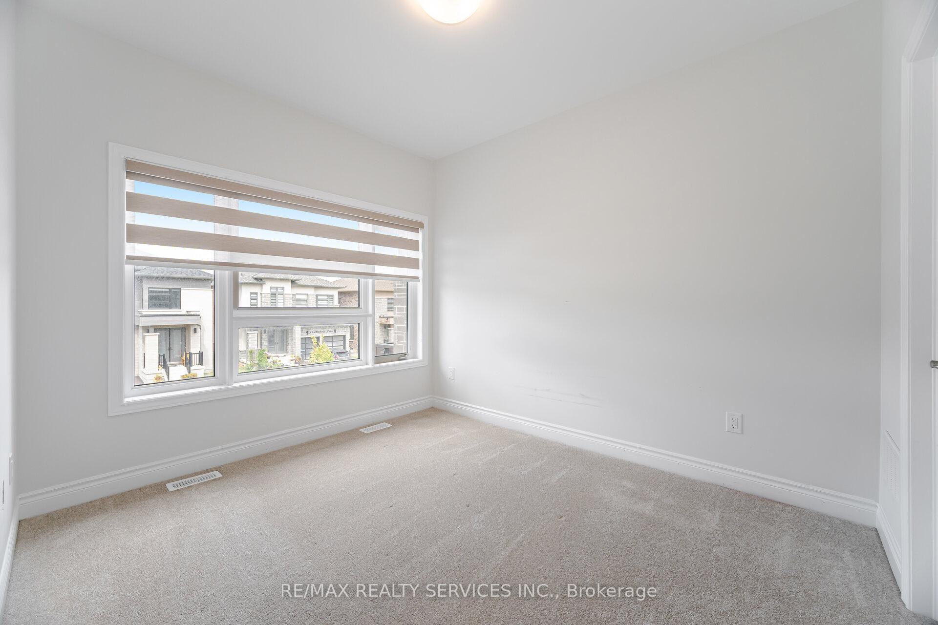 Photo 37 of 36 Michener Drive, Brampton, Sandringham-Wellington North — HOMEH