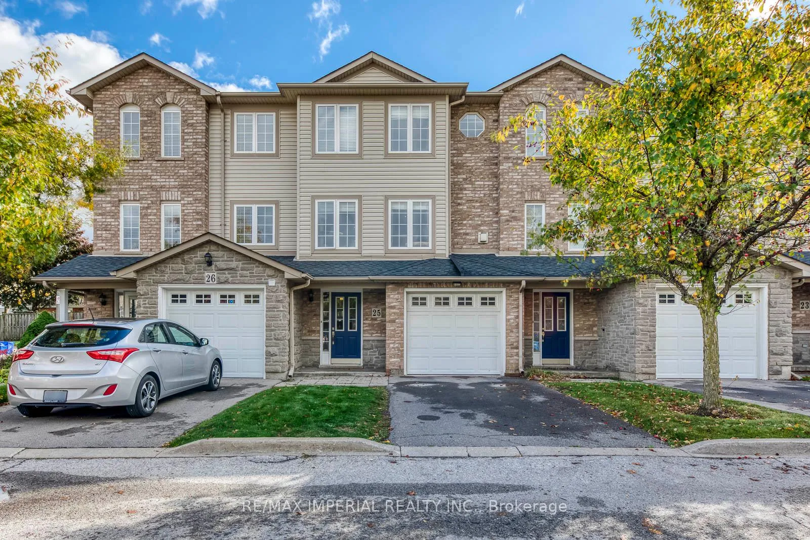 Front of Unit 25, 7 Southside Place