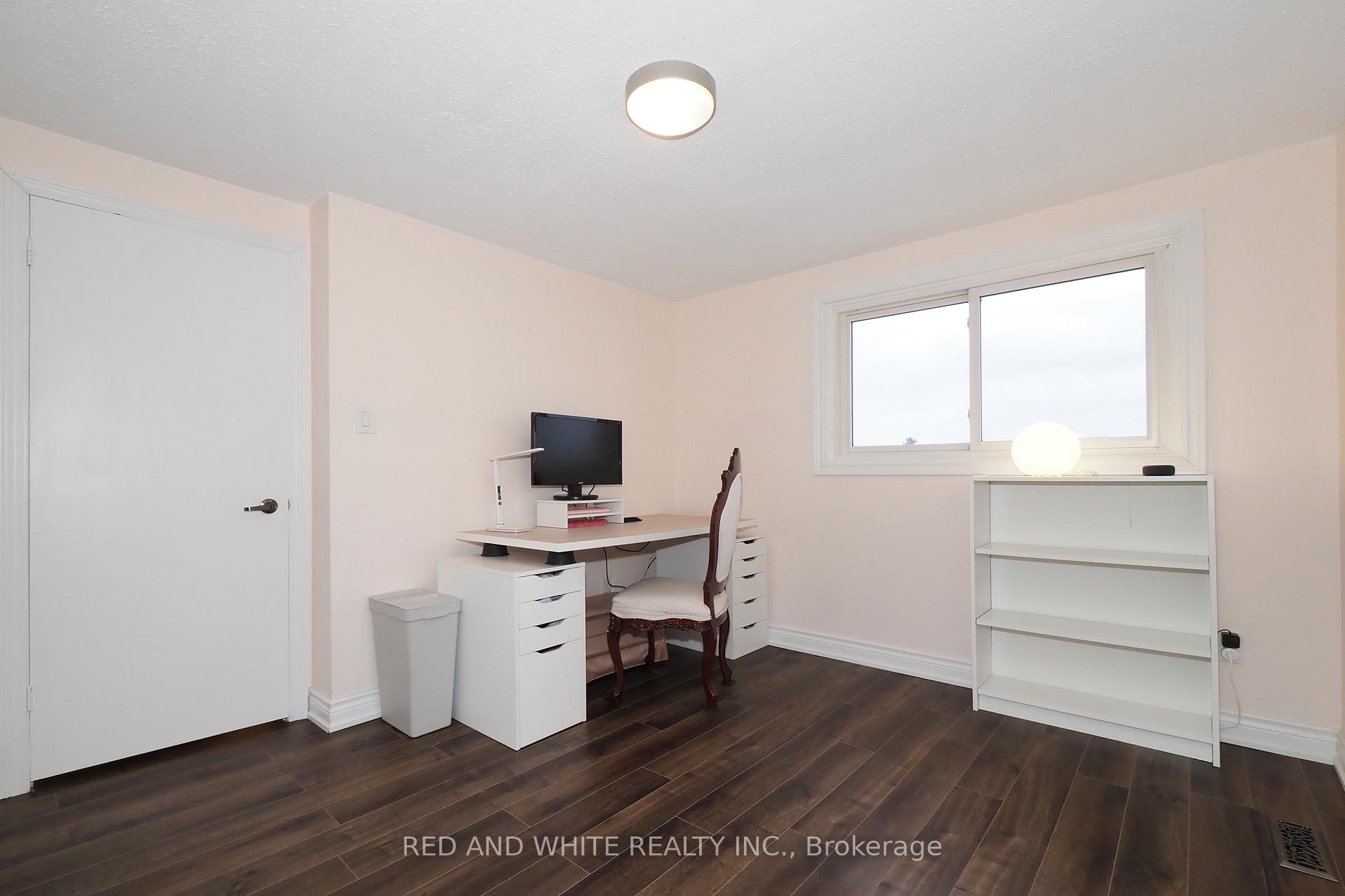 Photo 19 of Unit 34, 25 Upper Canada Drive, Kitchener — HOMEH