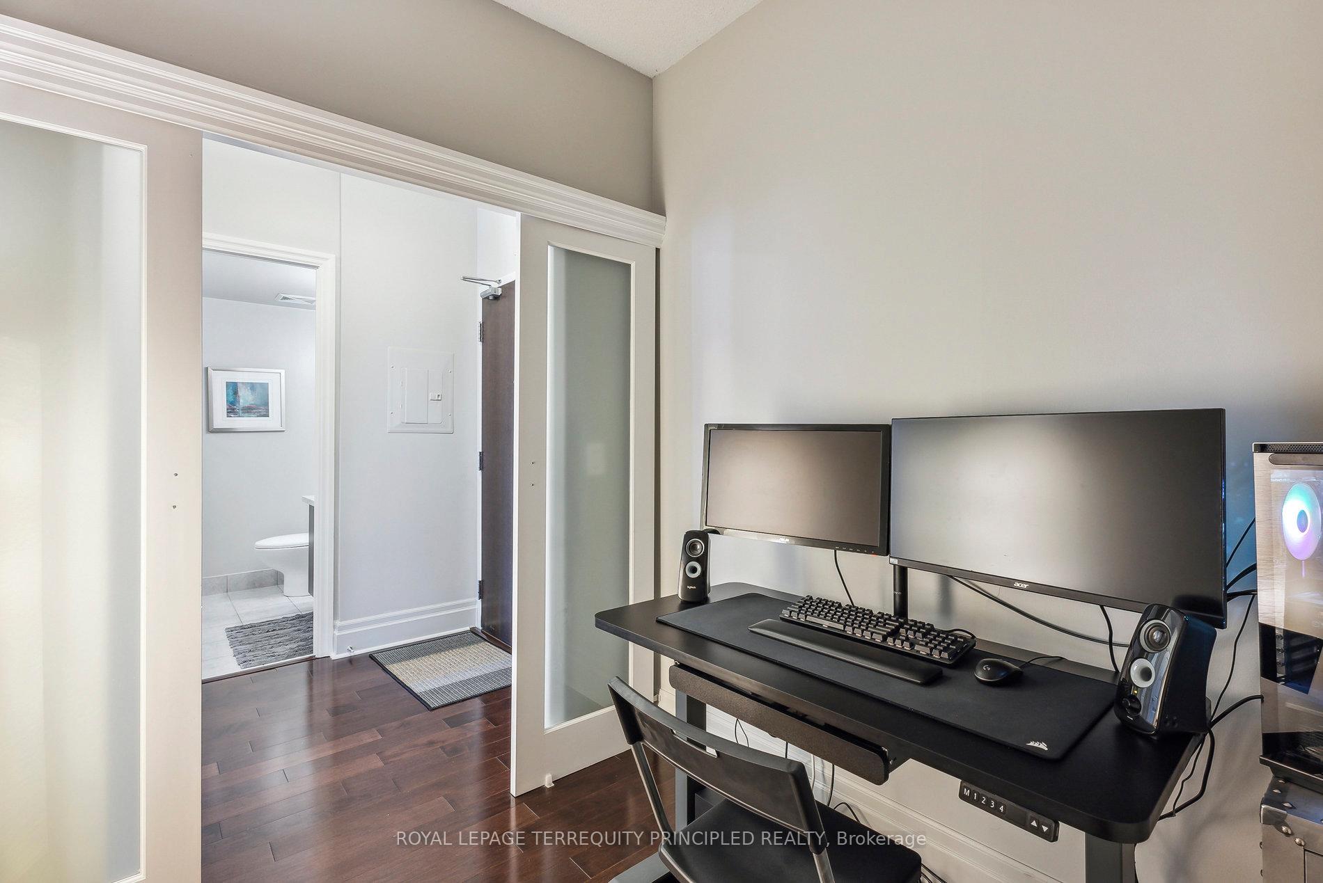 Photo 12 of Unit 202, 21 Upper Duke Crescent, Markham, Unionville — HOMEH