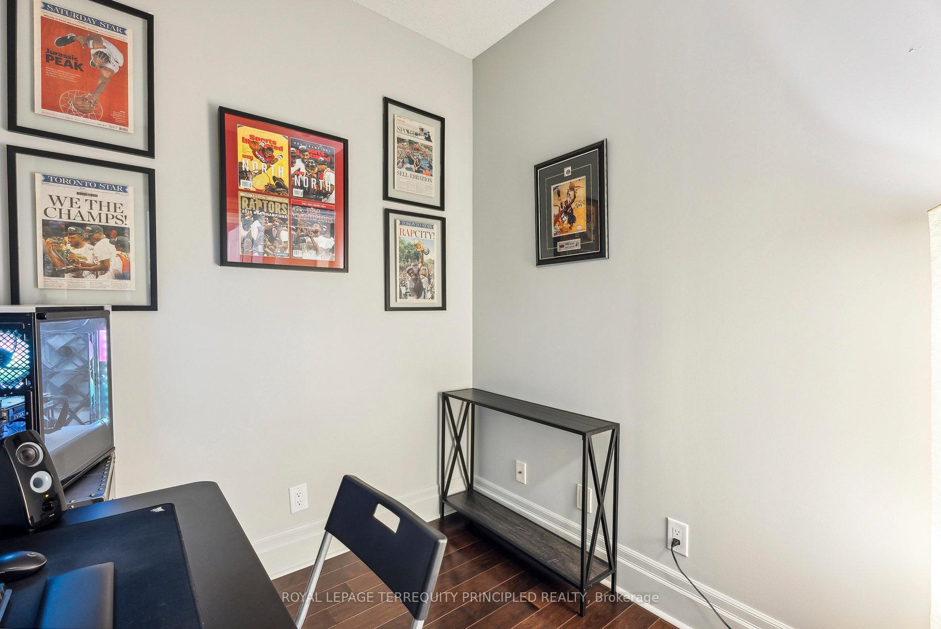 Photo 14 of Unit 202, 21 Upper Duke Crescent, Markham, Unionville — HOMEH
