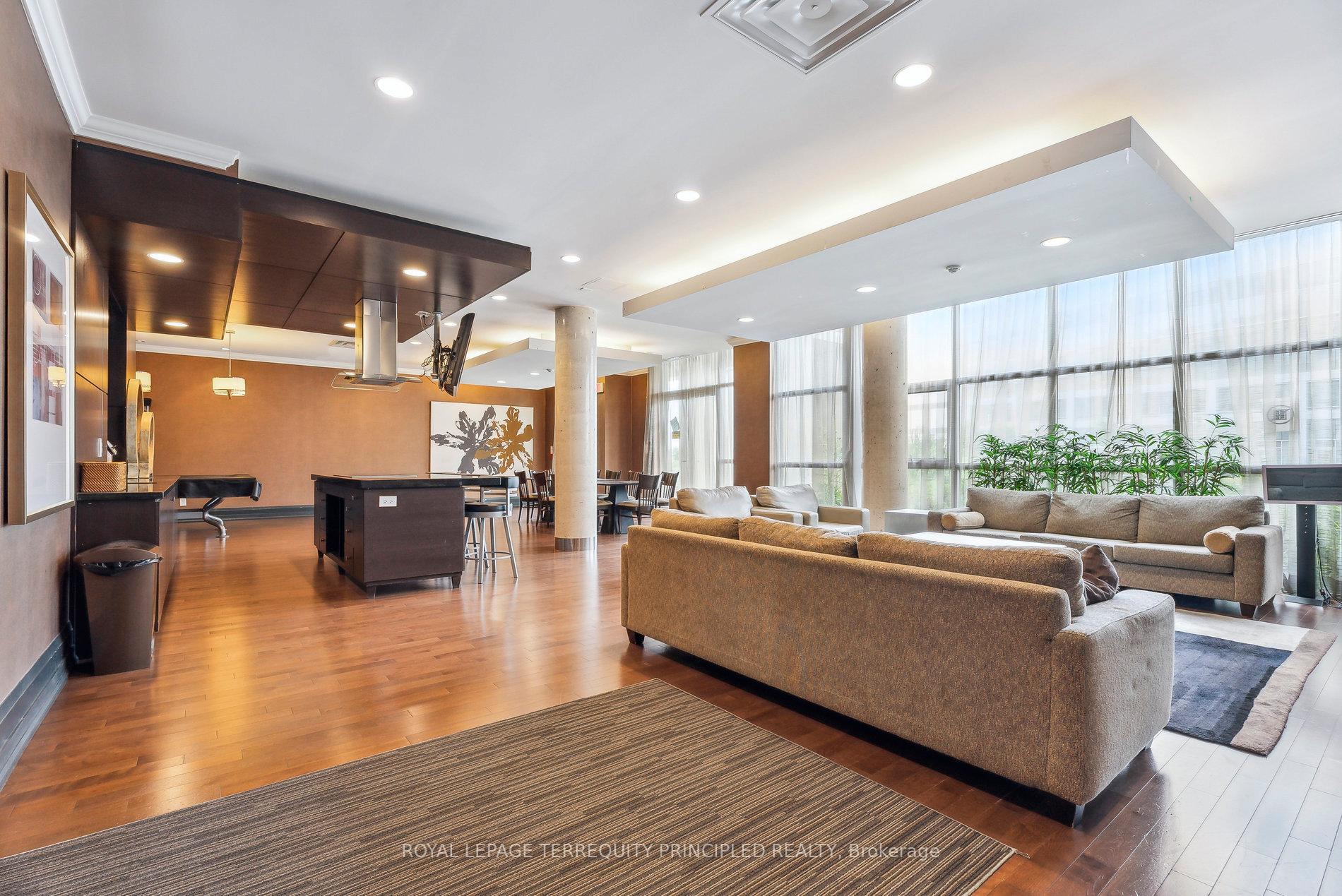 Photo 25 of Unit 202, 21 Upper Duke Crescent, Markham, Unionville — HOMEH