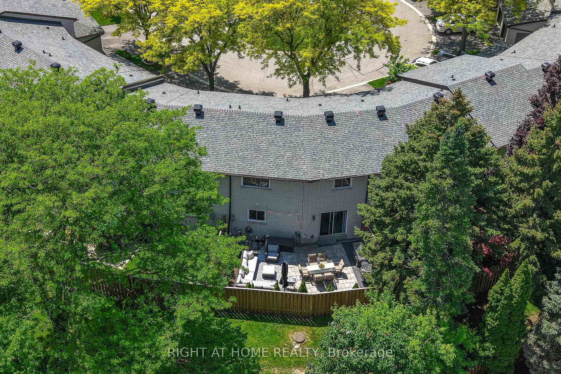 Photo 48 of 48 Porterfield Crescent, Markham, Aileen-Willowbrook — HOMEH