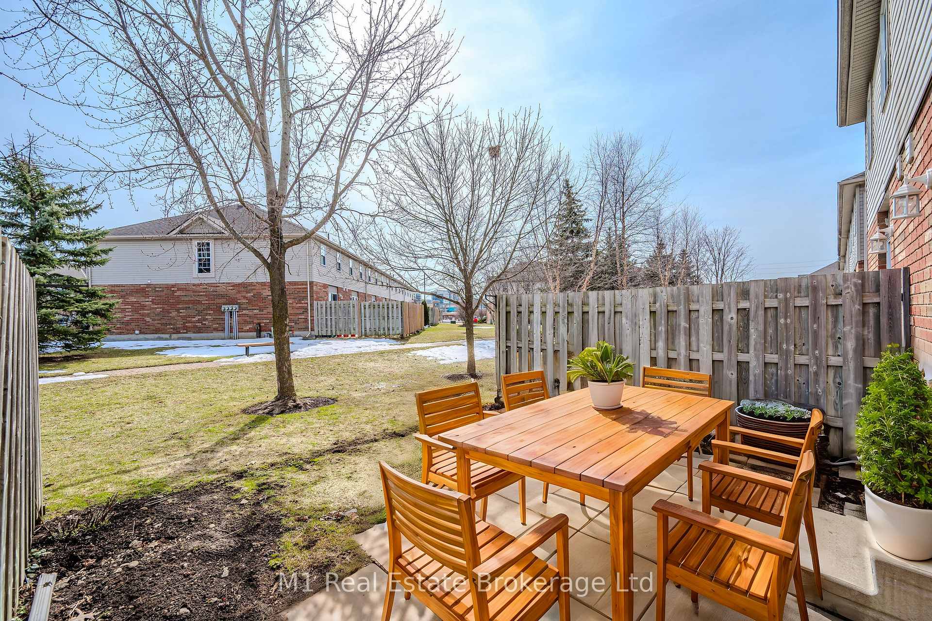 Photo 28 of Unit 47, 30 Imperial Road S, Guelph, Willow West/Sugarbush/West Acres — HOMEH