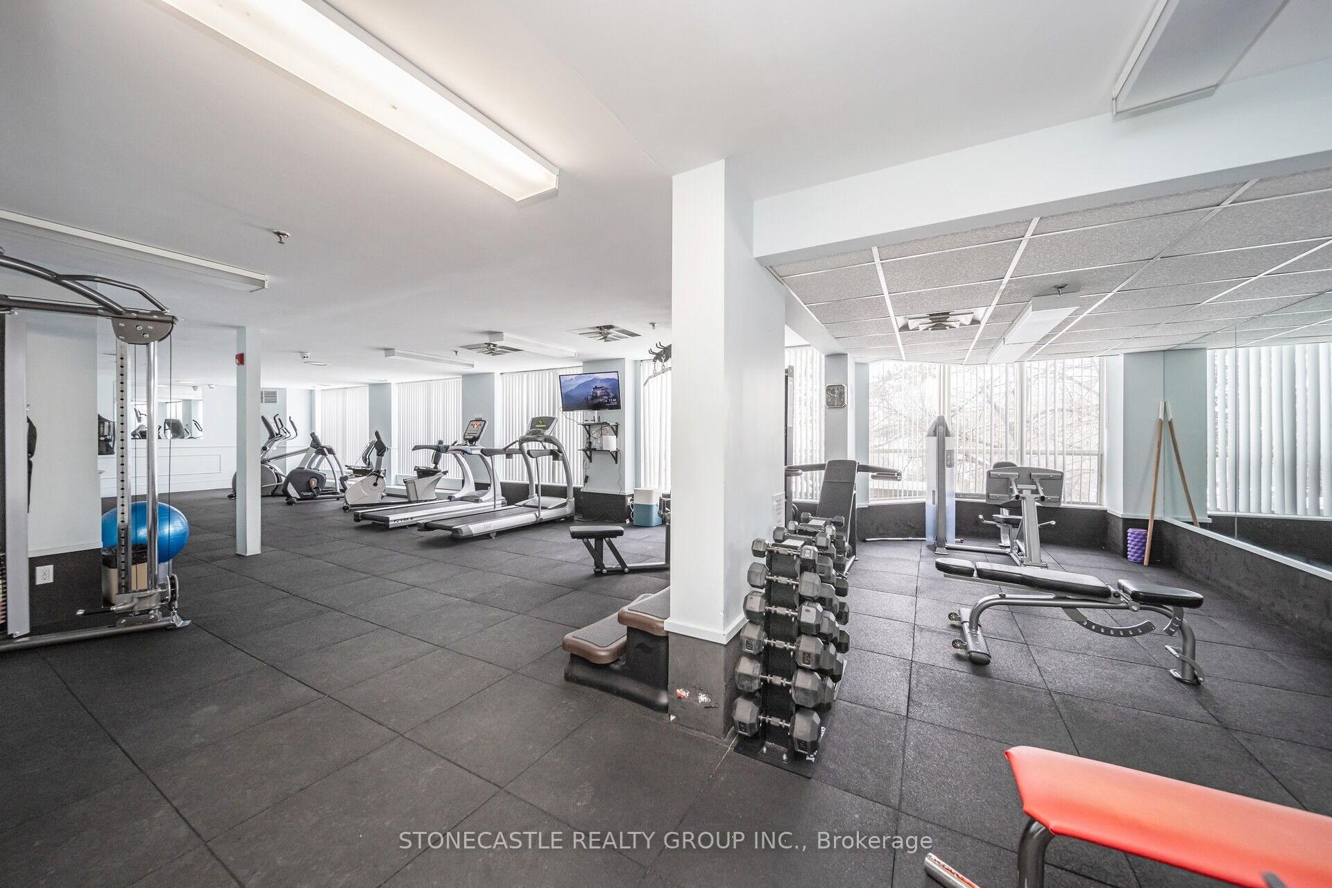 Photo 13 of Unit 218, 14924 Yonge Street, Aurora, Aurora Highlands — HOMEH