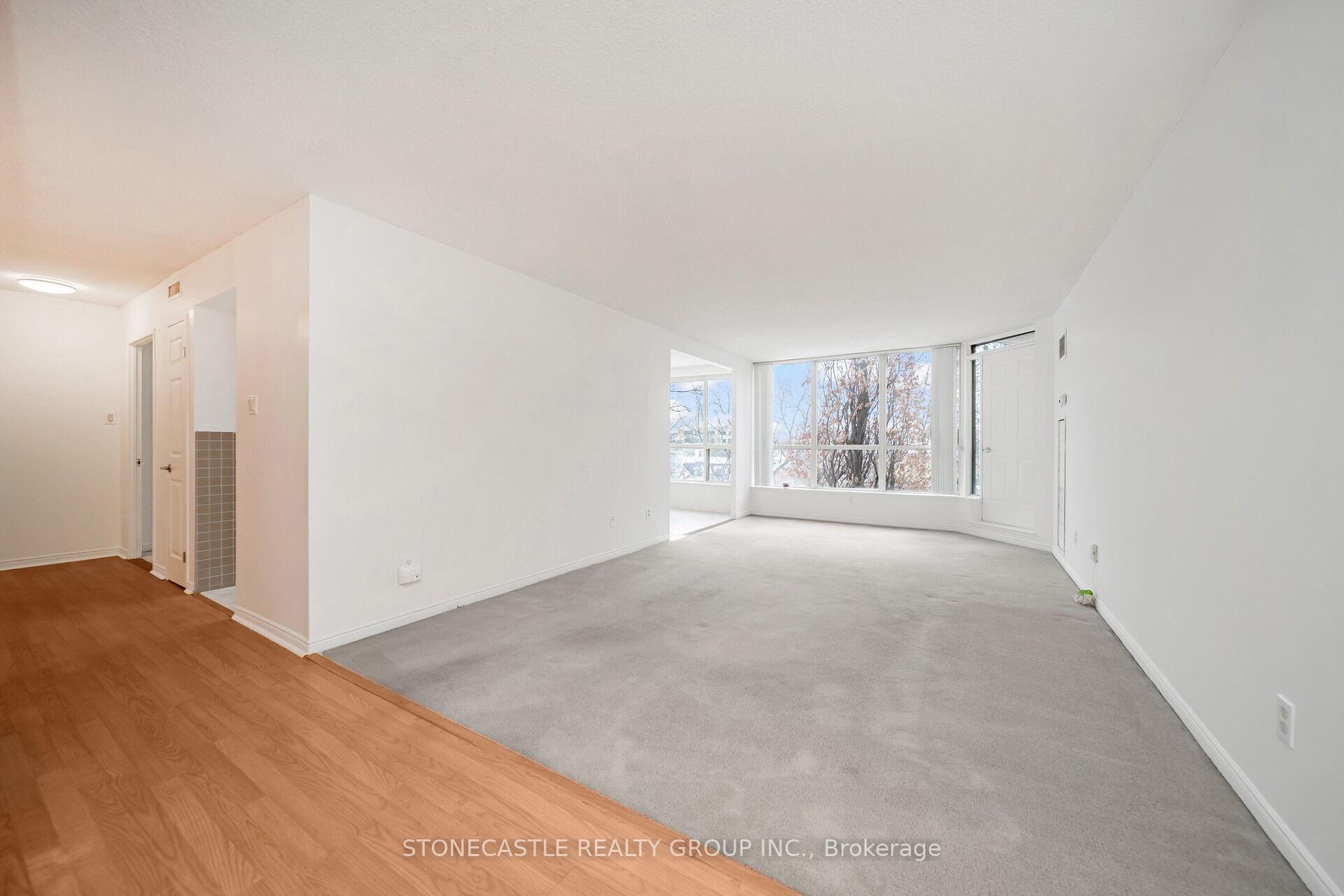 Photo 31 of Unit 218, 14924 Yonge Street, Aurora, Aurora Highlands — HOMEH