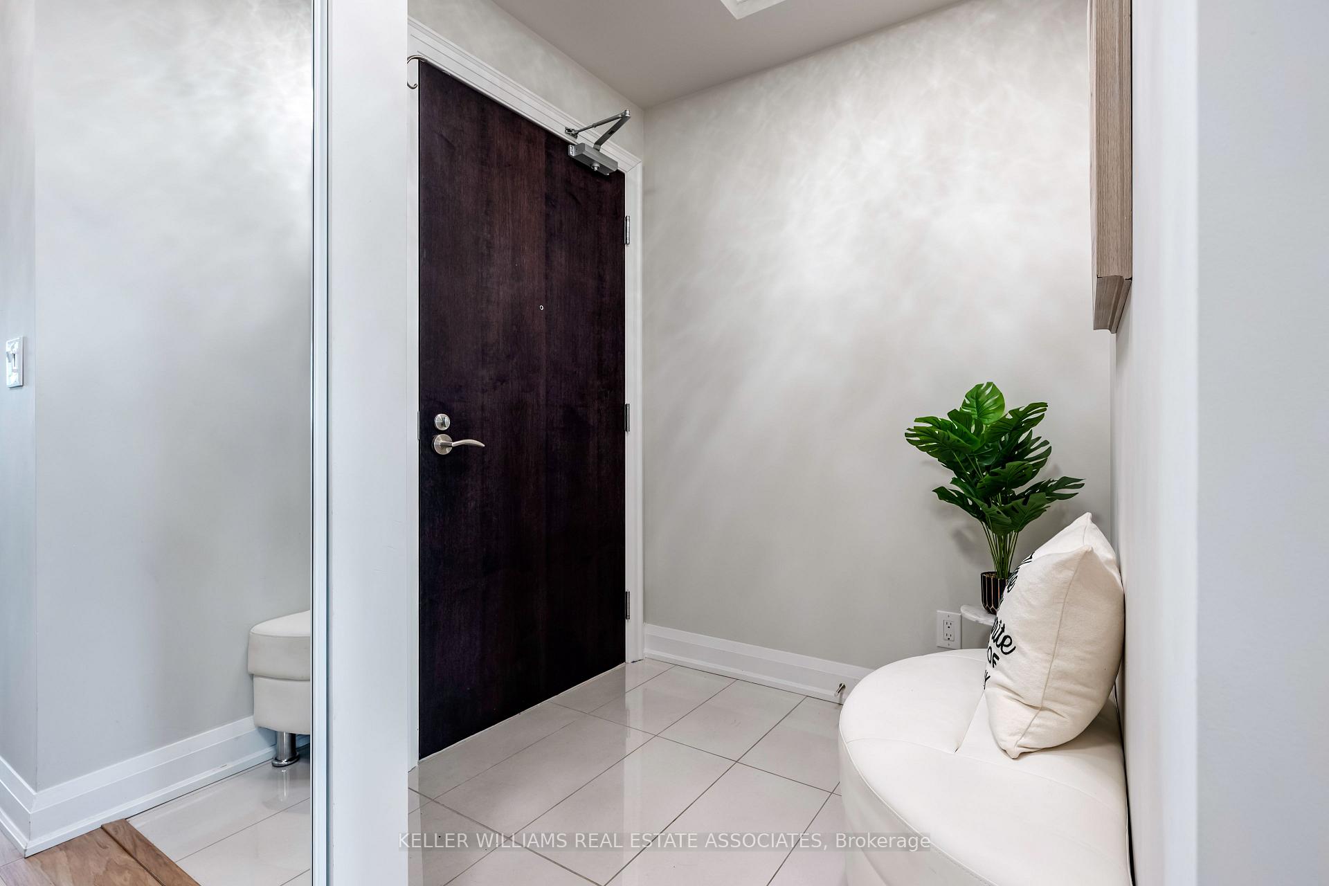Photo 2 of Unit 606, 50 Hall Road, Halton Hills, Georgetown — HOMEH