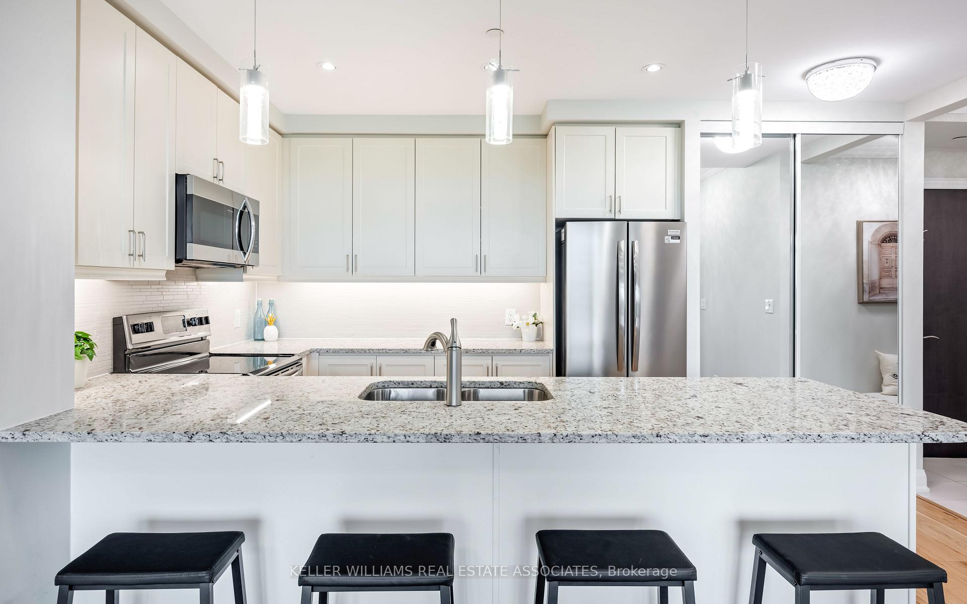 Photo 5 of Unit 606, 50 Hall Road, Halton Hills, Georgetown — HOMEH