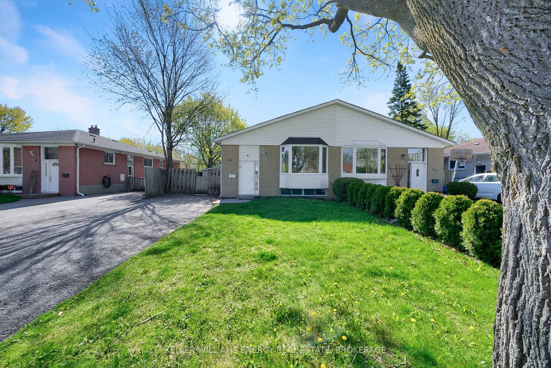 Photo 3 of 96 Burcher Road, Ajax, South East — HOMEH