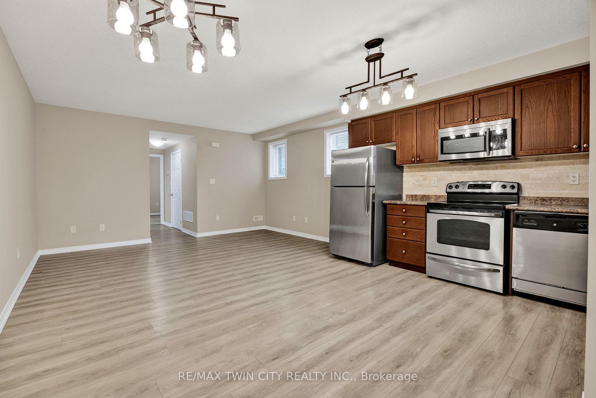 Photo 9 of Unit 12D, 931 Glasgow Street, Kitchener — HOMEH