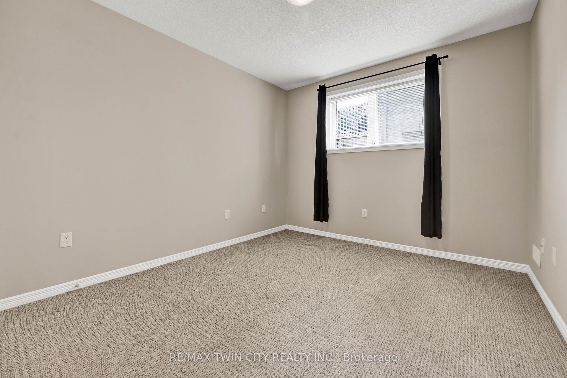 Photo 13 of Unit 12D, 931 Glasgow Street, Kitchener — HOMEH