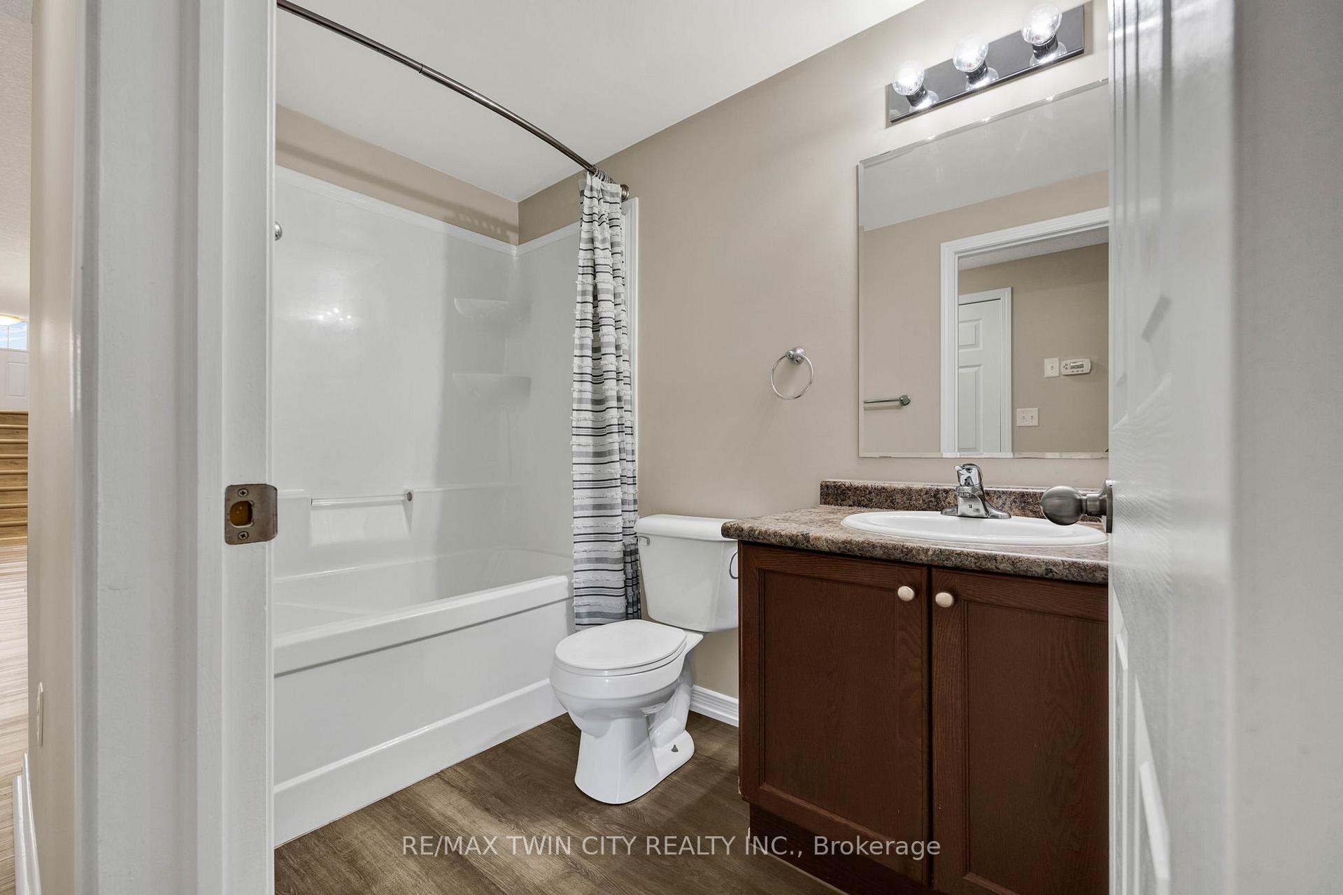 Photo 14 of Unit 12D, 931 Glasgow Street, Kitchener — HOMEH