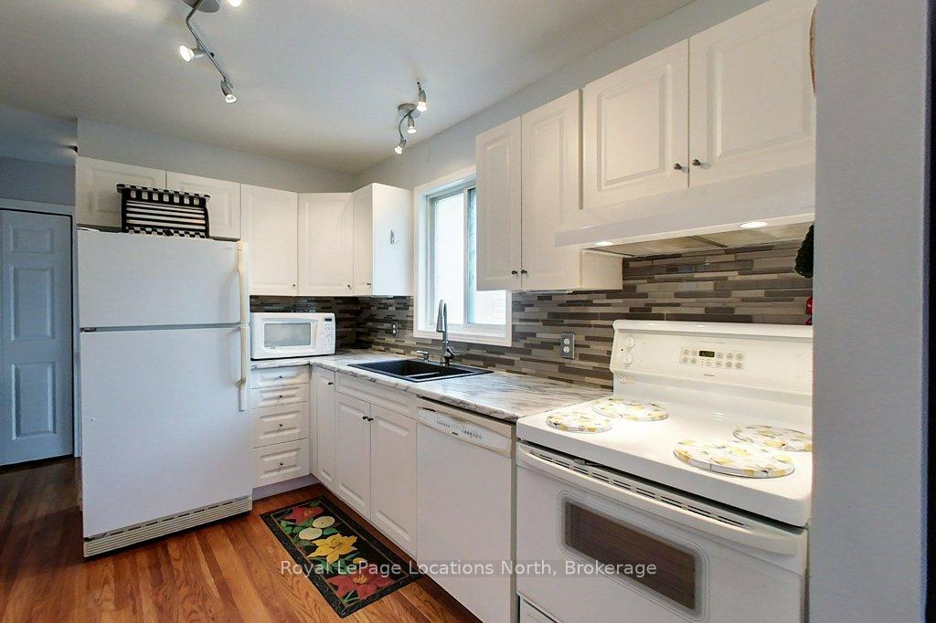 Photo 6 of 250 Cedar Street, Collingwood — HOMEH