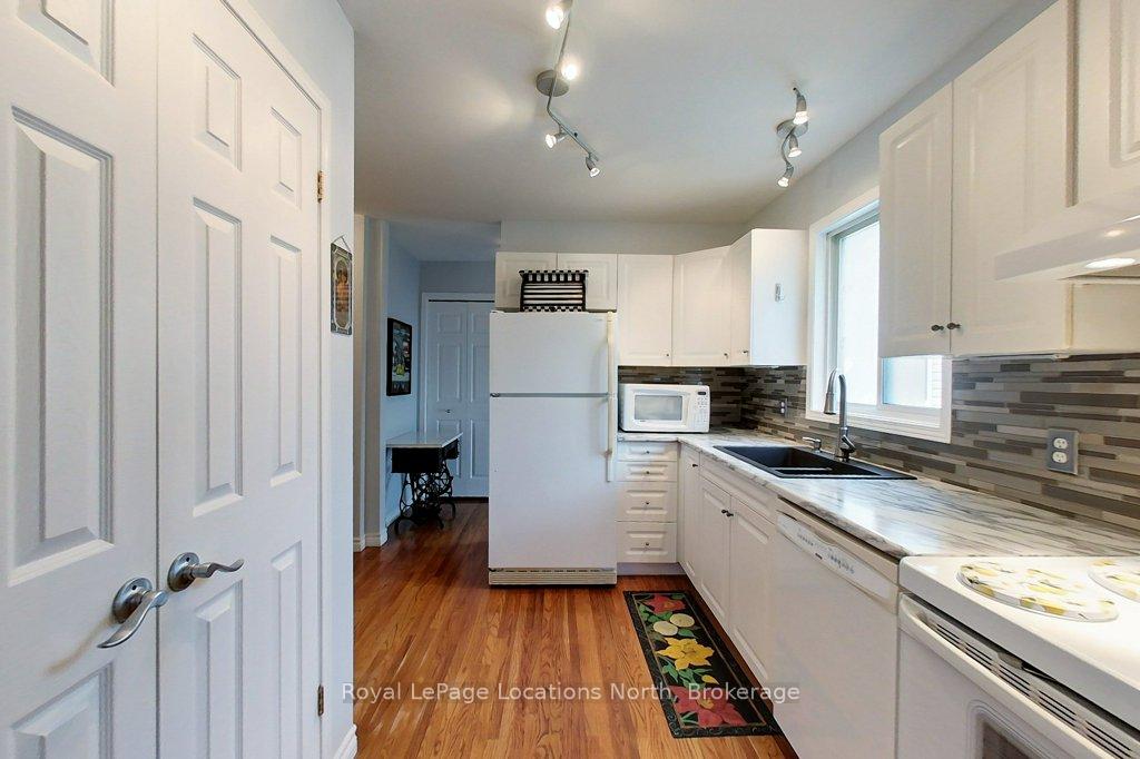 Photo 8 of 250 Cedar Street, Collingwood — HOMEH