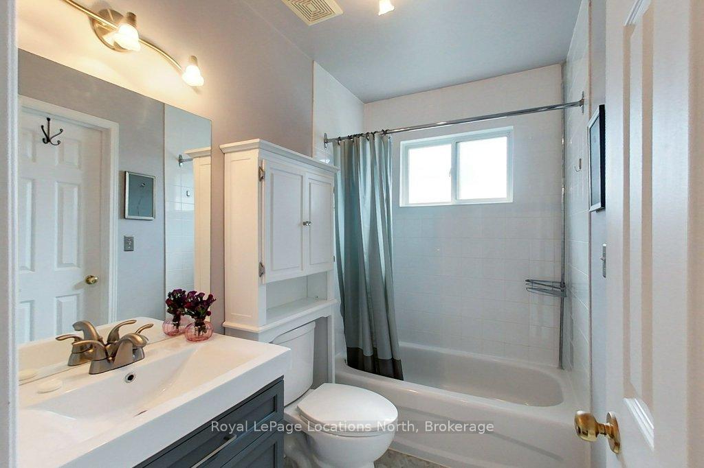 Photo 10 of 250 Cedar Street, Collingwood — HOMEH
