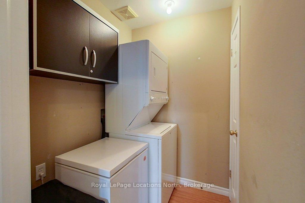 Photo 13 of 250 Cedar Street, Collingwood — HOMEH