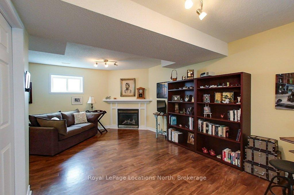 Photo 15 of 250 Cedar Street, Collingwood — HOMEH